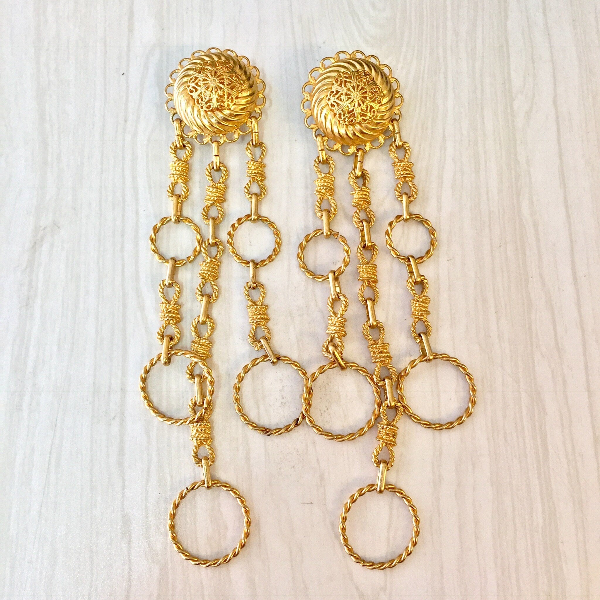 Vintage Clip On Earrings, Gold Toned Earrings, Costume Jewelry, Vintage Jewelry, Statement Jewelry, Dangle Earrings, Long Earrings, Clip Ons