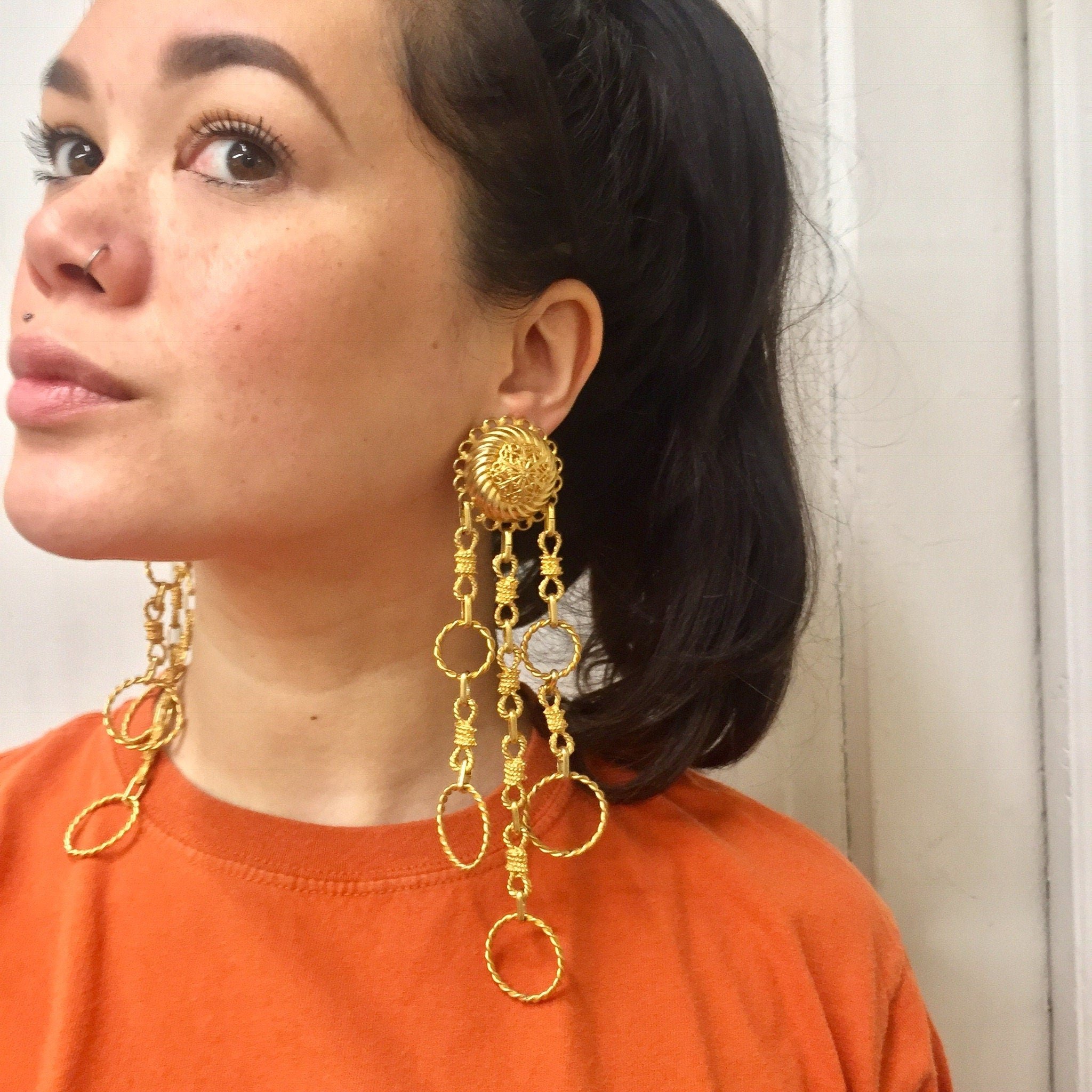 Vintage Clip On Earrings, Gold Toned Earrings, Costume Jewelry, Vintage Jewelry, Statement Jewelry, Dangle Earrings, Long Earrings, Clip Ons