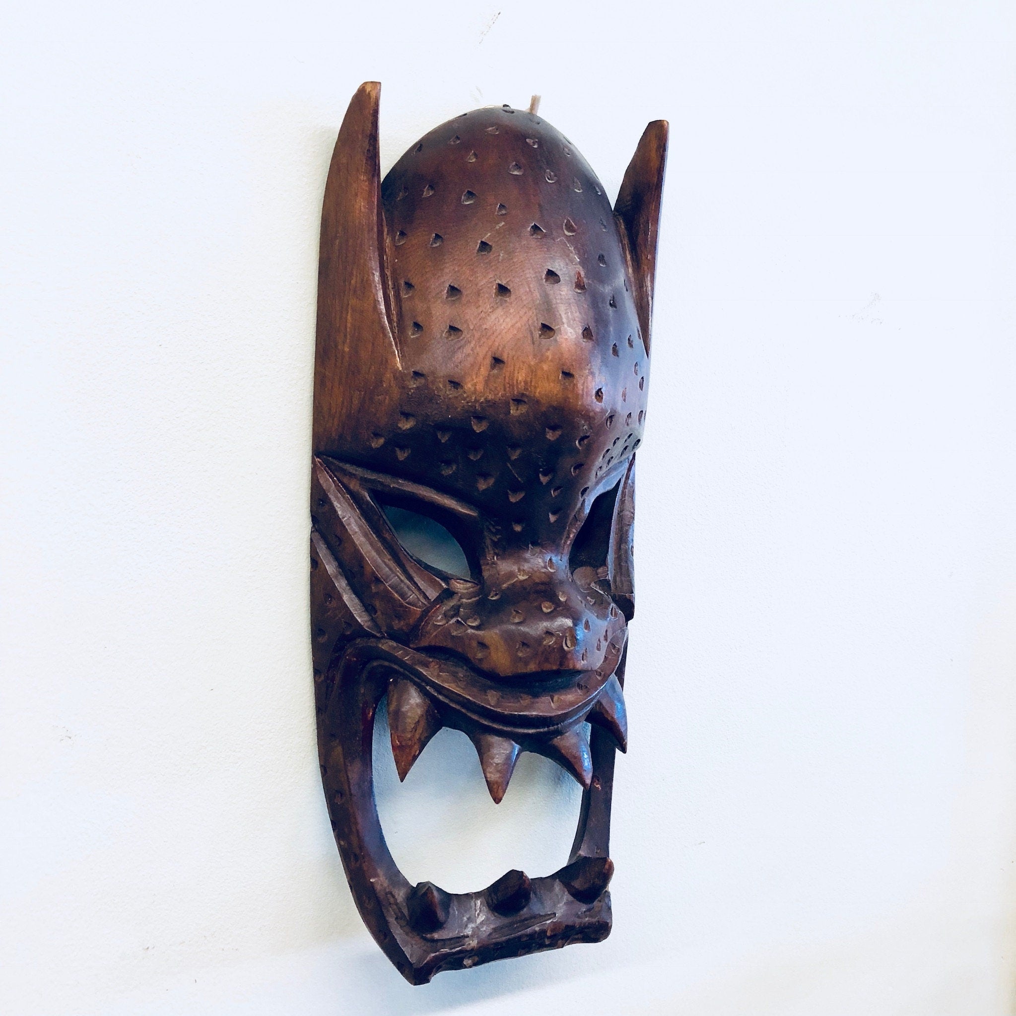 Wood Carved Mask, Vintage Mask, Wooden Mask, Hand Carved Wood, Vintage Home Decor, Wall Decor, Primitive Decor, Wall Hanging, Brown, Carved
