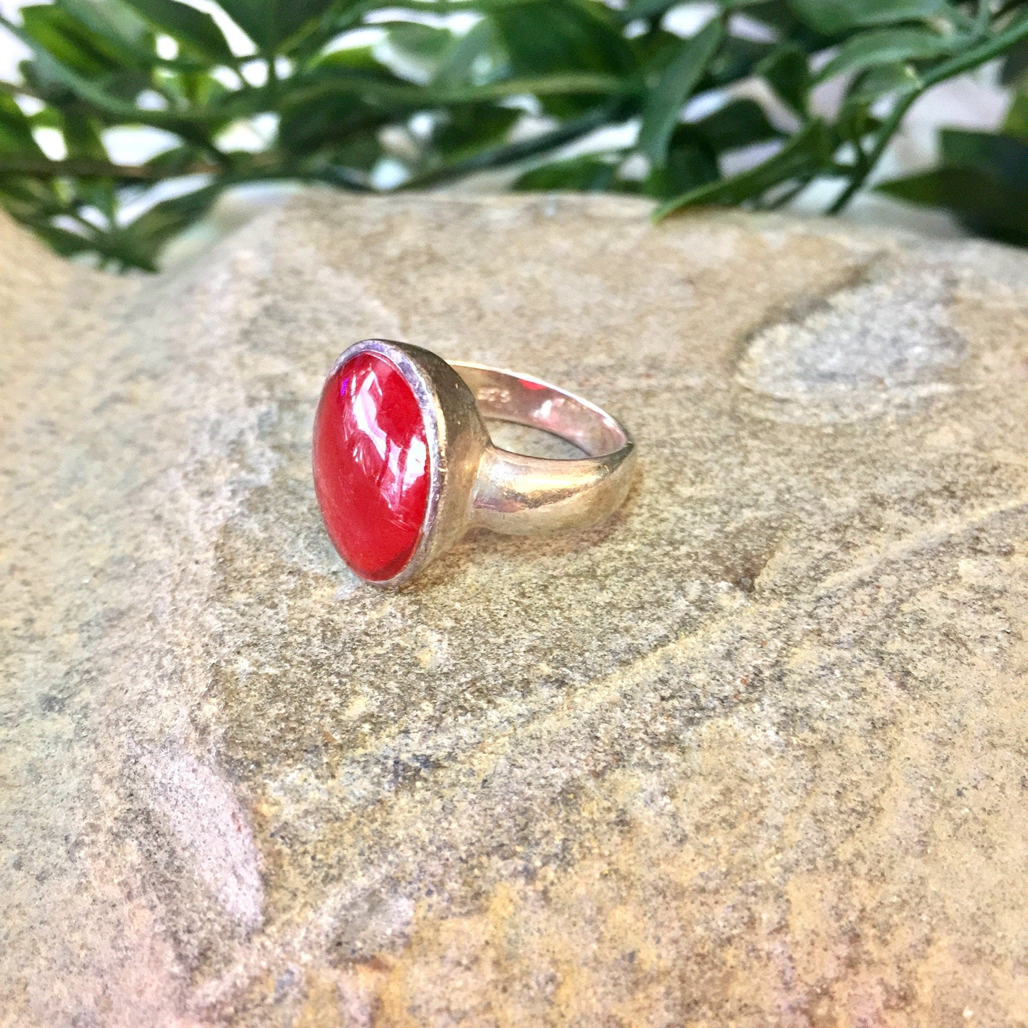 Vintage Silver Ring, Red Cabochon Stone, Sterling Silver, Red Stone, Red Jewelry, Oval Shaped Jewelry, Statement Jewelry, Red Enamel,