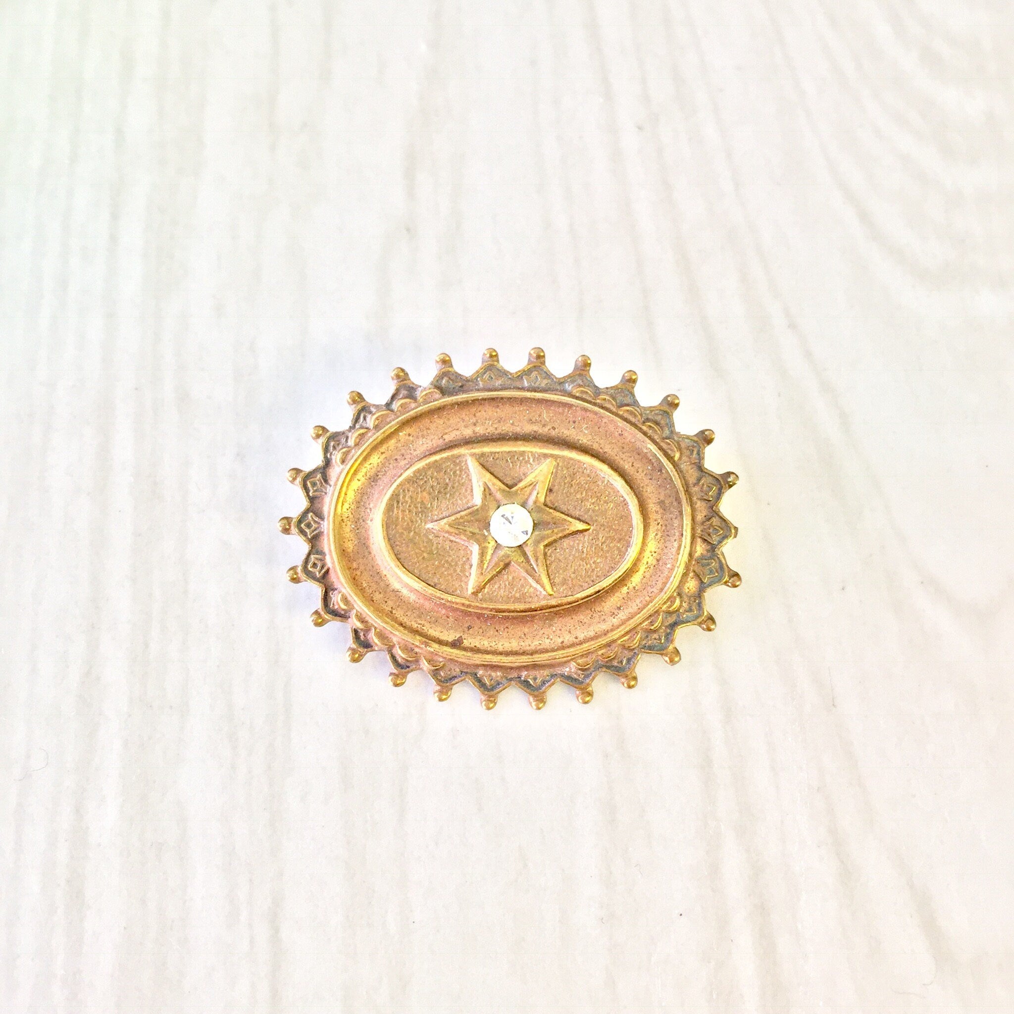 Vintage Gold Brooch, Gold Toned Brooch, Costume Jewelry, Vintage Jewelry, Star Jewelry, Small Brooch, Vintage Pin, Gift for Mom,Star Jewelry