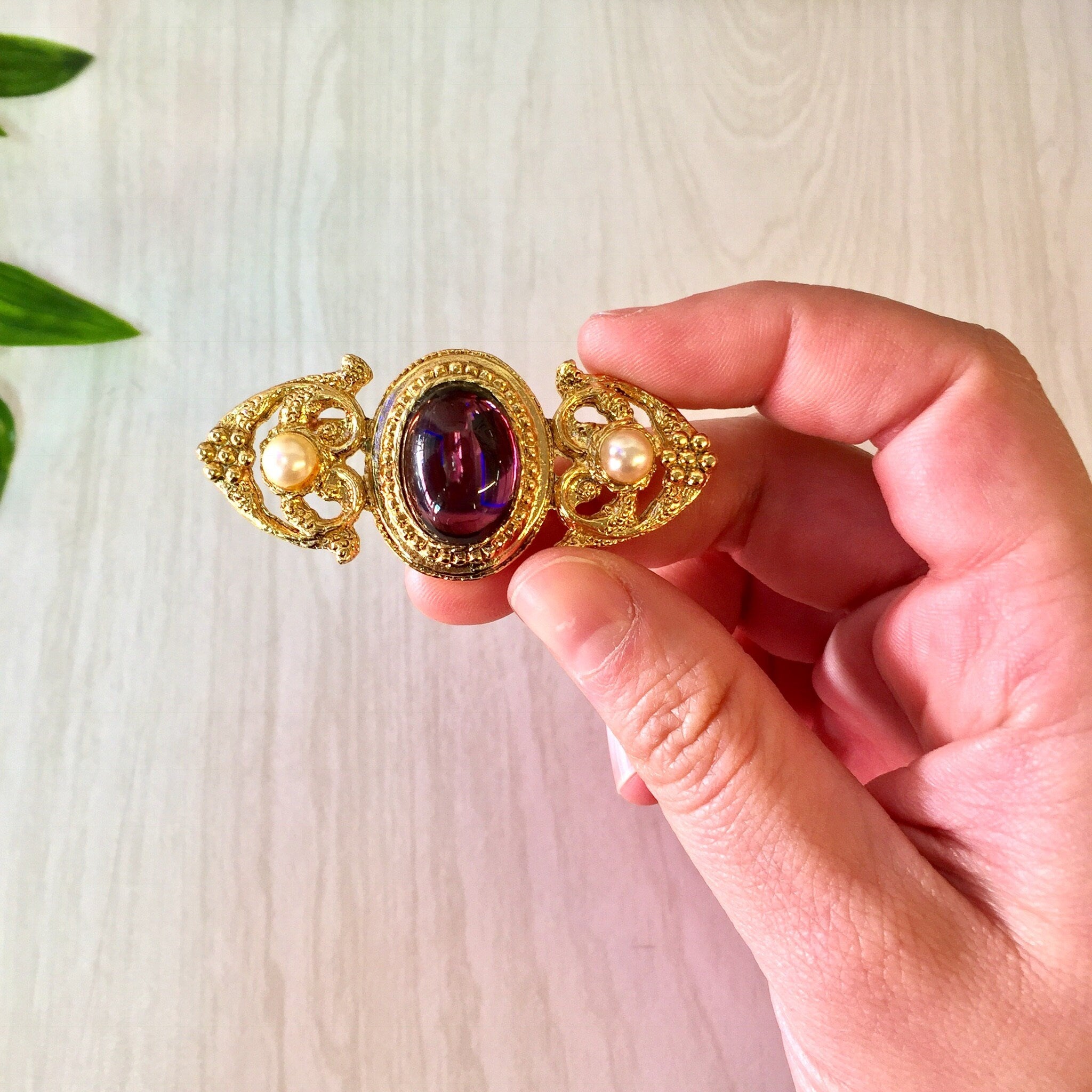 Vintage Gold Brooch, Gold Toned Brooch, Costume Jewelry, Statement Jewelry, Vintage Jewelry, Purple Stone, Faux Pearls, Victorian Style,