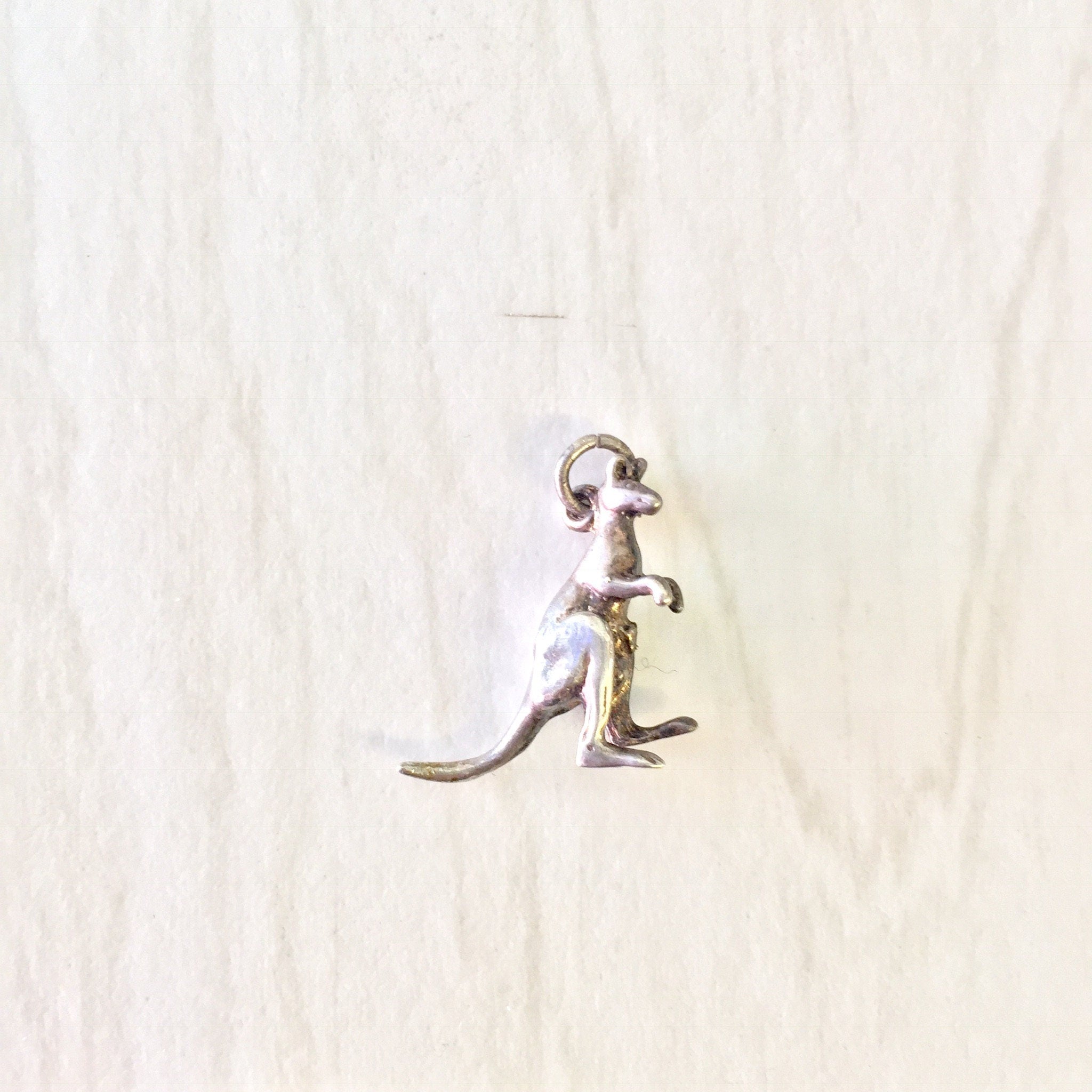 Vintage Silver Pendant, Small Pendant, Silver Charm, Kangaroo Pendant, Kangaroo Charm, Animal Jewelry, Vintage Charm, Charm Necklace, Roo
