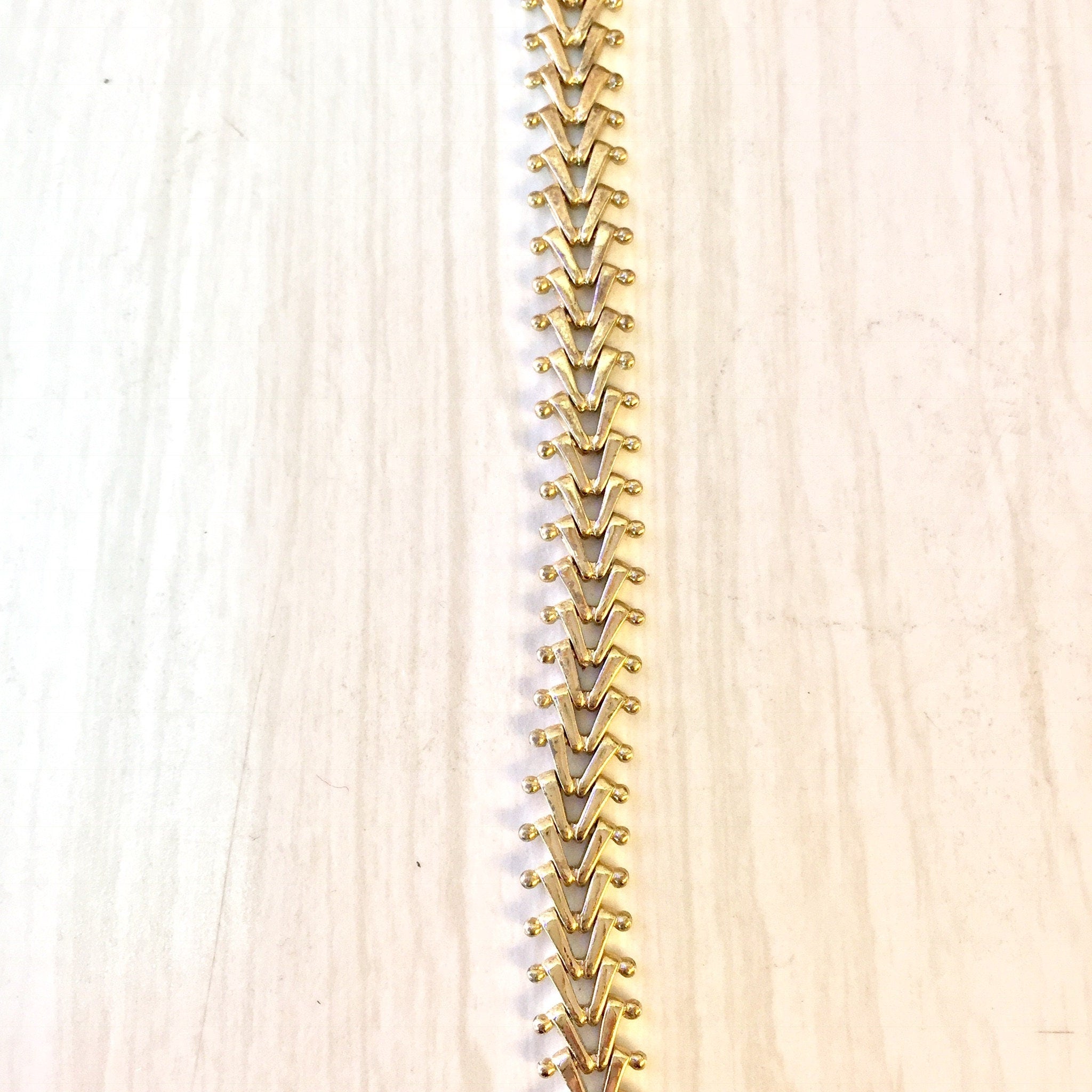 Vintage Gold Bracelet, Gold Tone Bracelet, Vintage Jewelry, Monet Jewelry, Vintage Monet, Monet Bracelet, Link Bracelet, V Shape Bracelet