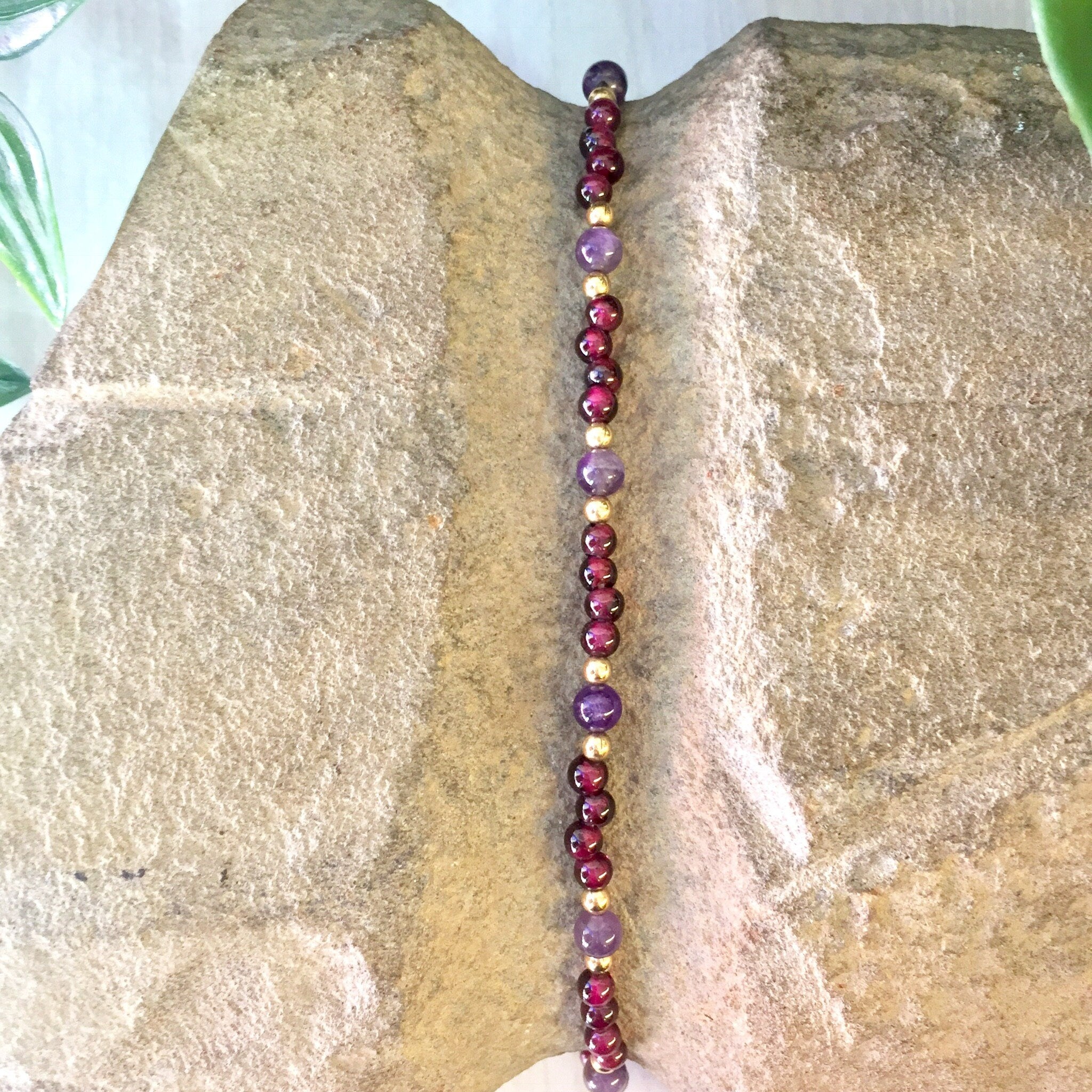 Vintage Beaded Bracelet, Amethyst Bracelet, Gold Bracelet, Vintage Jewelry, Purple Jewelry, Pink Jewelry, Beaded Jewelry, Gift for Mom