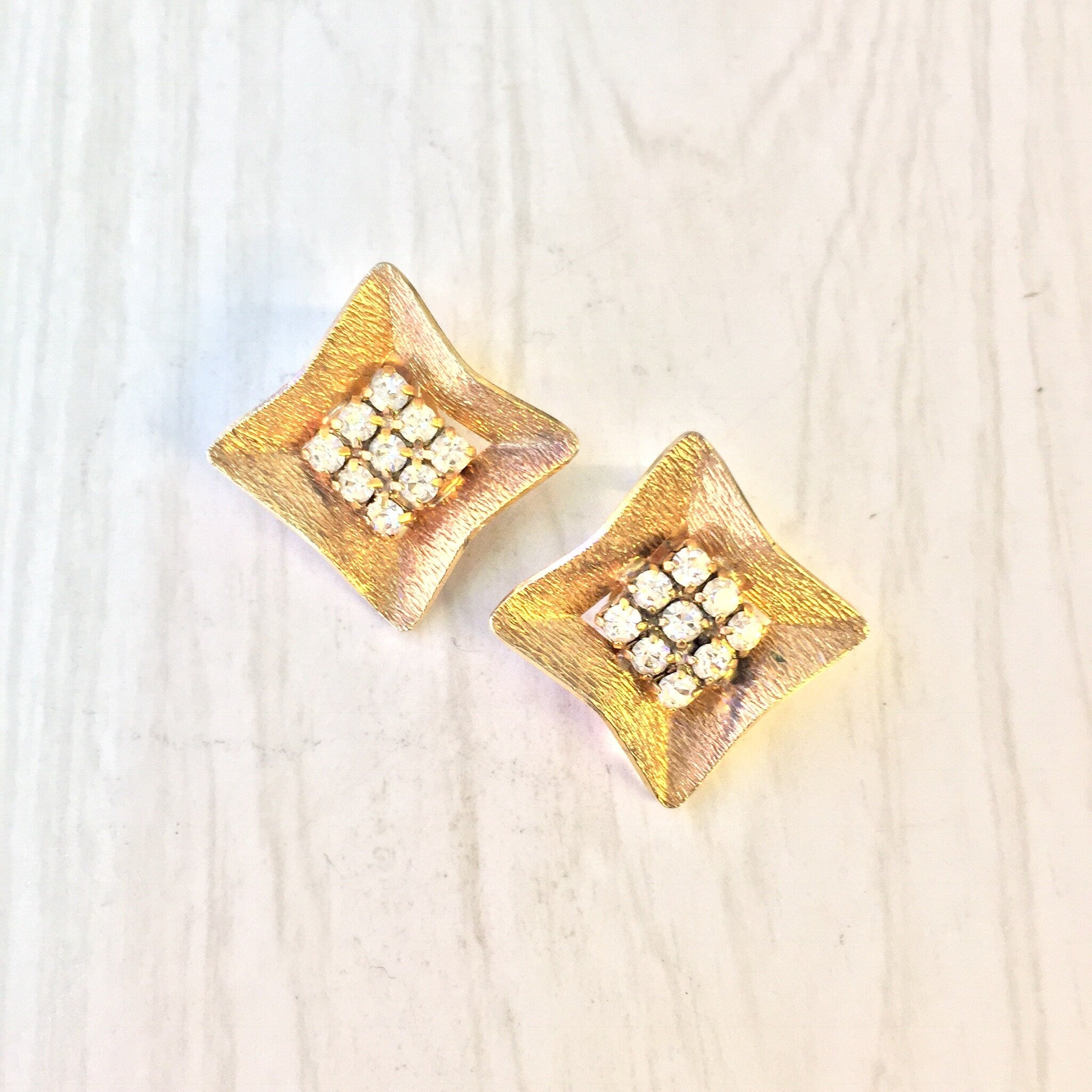 Vintage Earrings, Gold Toned Earrings, Clip On Earrings, Diamond Shaped Earrings, Costume Jewelry, Statement Jewelry