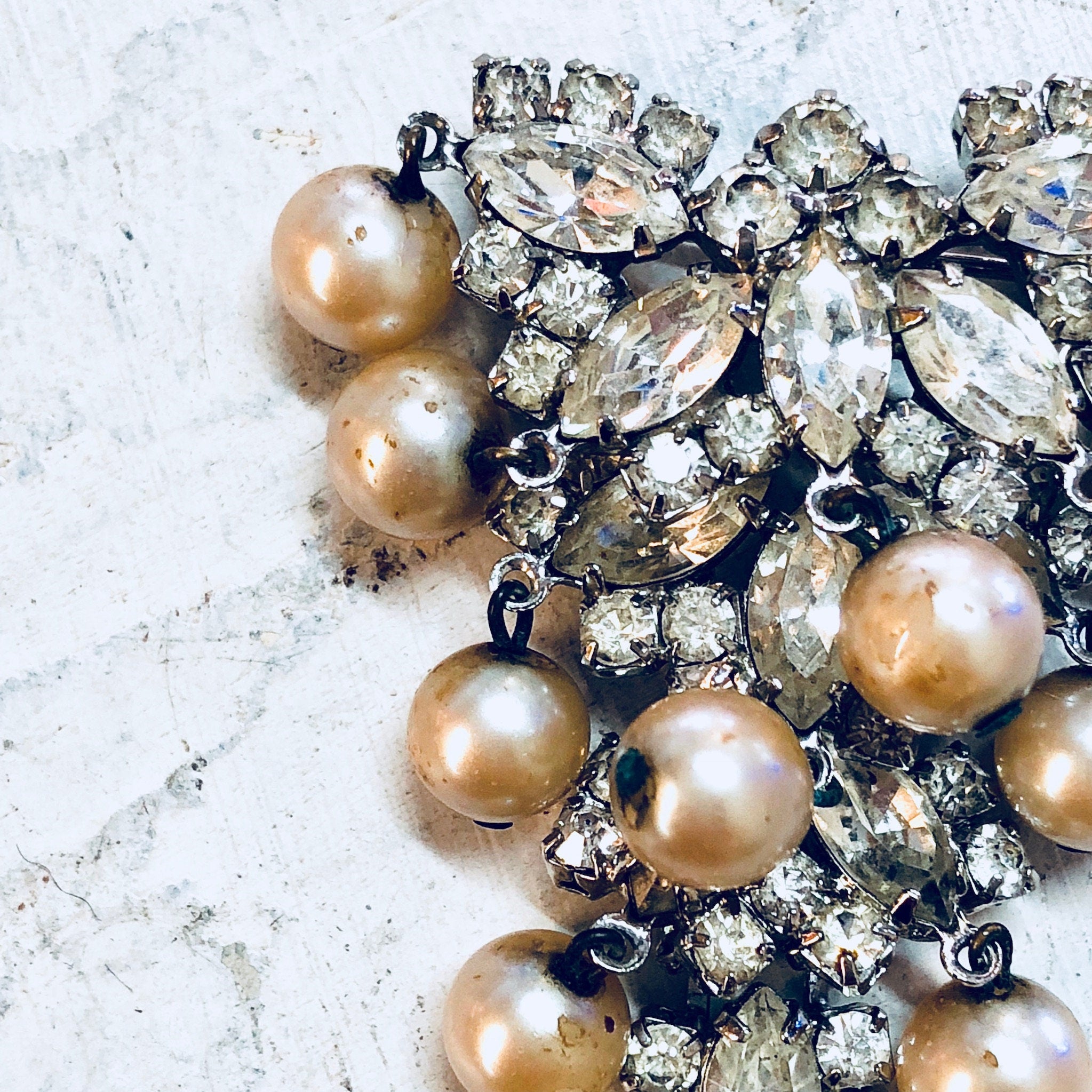 Vintage Brooch, Rhinestone Jewelry, Vintage Jewelry, Faux Pearls, Costume Jewelry, Statement Jewelry, Rhinestones, Vintage Pin, Art Deco