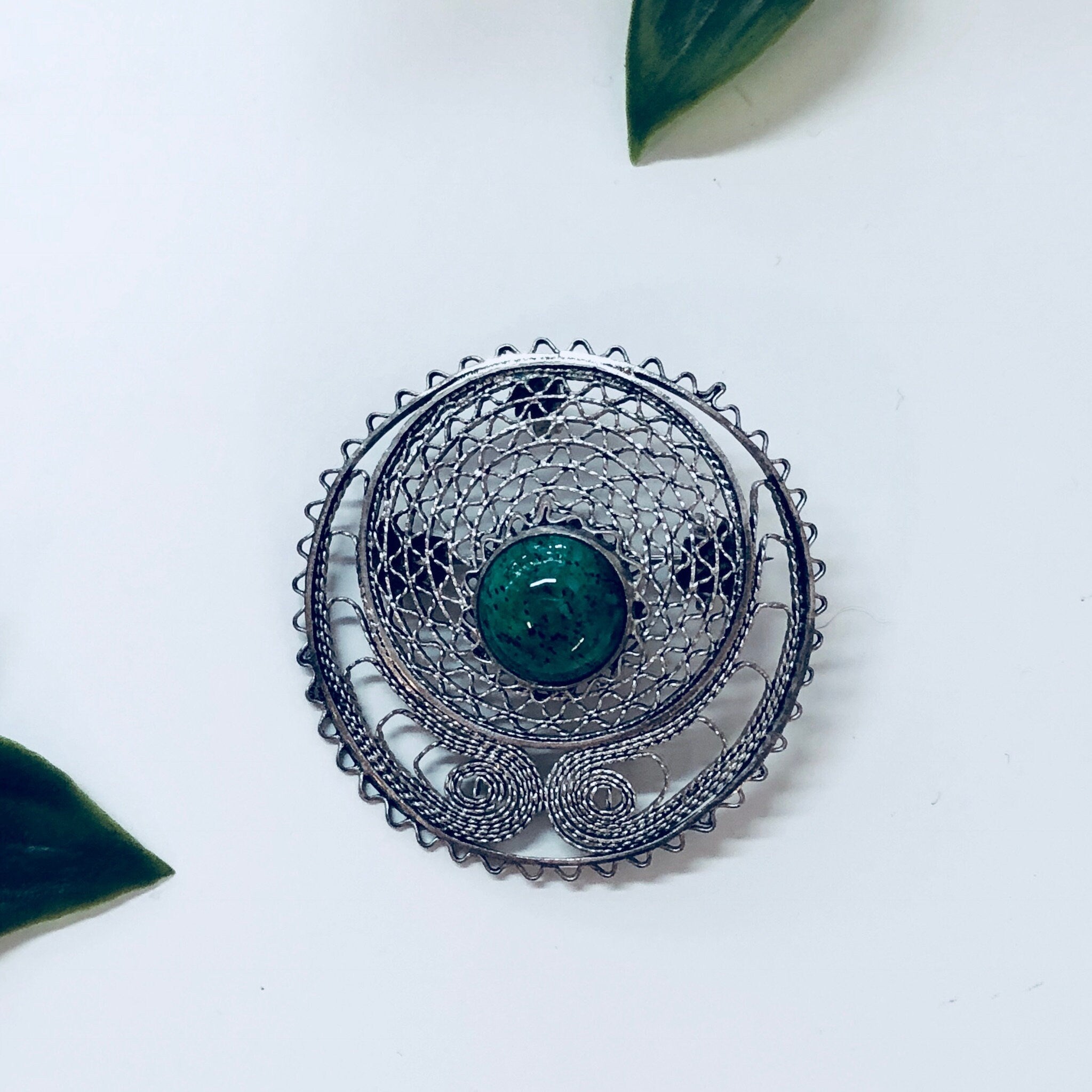 Vintage Silver Brooch, Sterling Silver, Vintage Jewelry, Pendant, Necklace, Pin, Green Stone, Natural Stone, Green and White, Filagree,Round