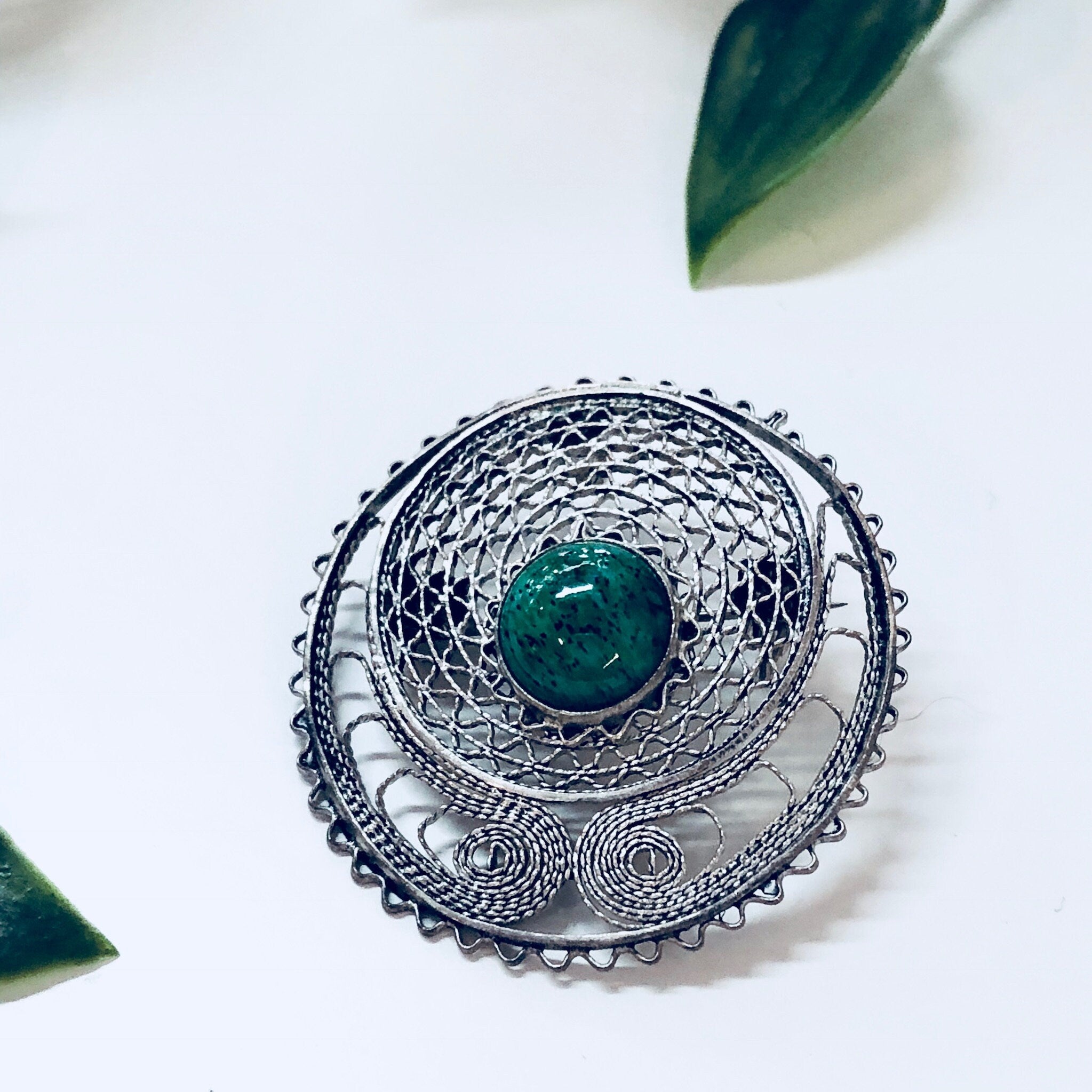 Vintage Silver Brooch, Sterling Silver, Vintage Jewelry, Pendant, Necklace, Pin, Green Stone, Natural Stone, Green and White, Filagree,Round