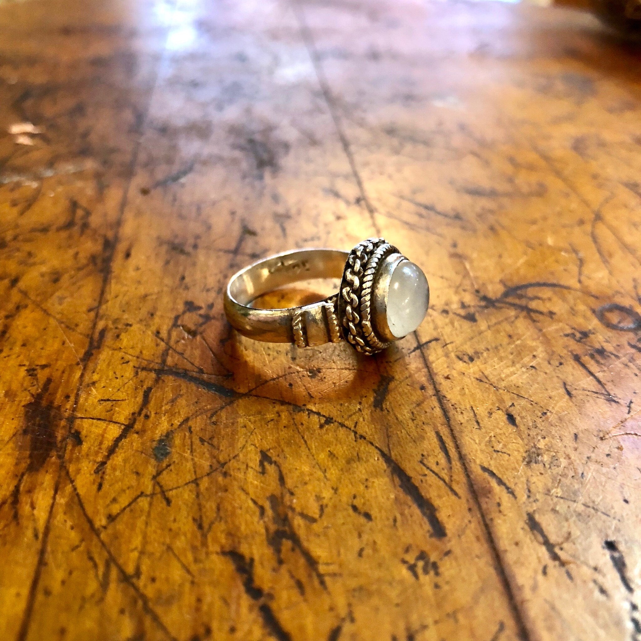 Vintage Silver Ring, Sterling Silver, Vintage Jewelry, Moonstone Ring, Moonstone Jewelry, White Stone, Iridescent Moonstone