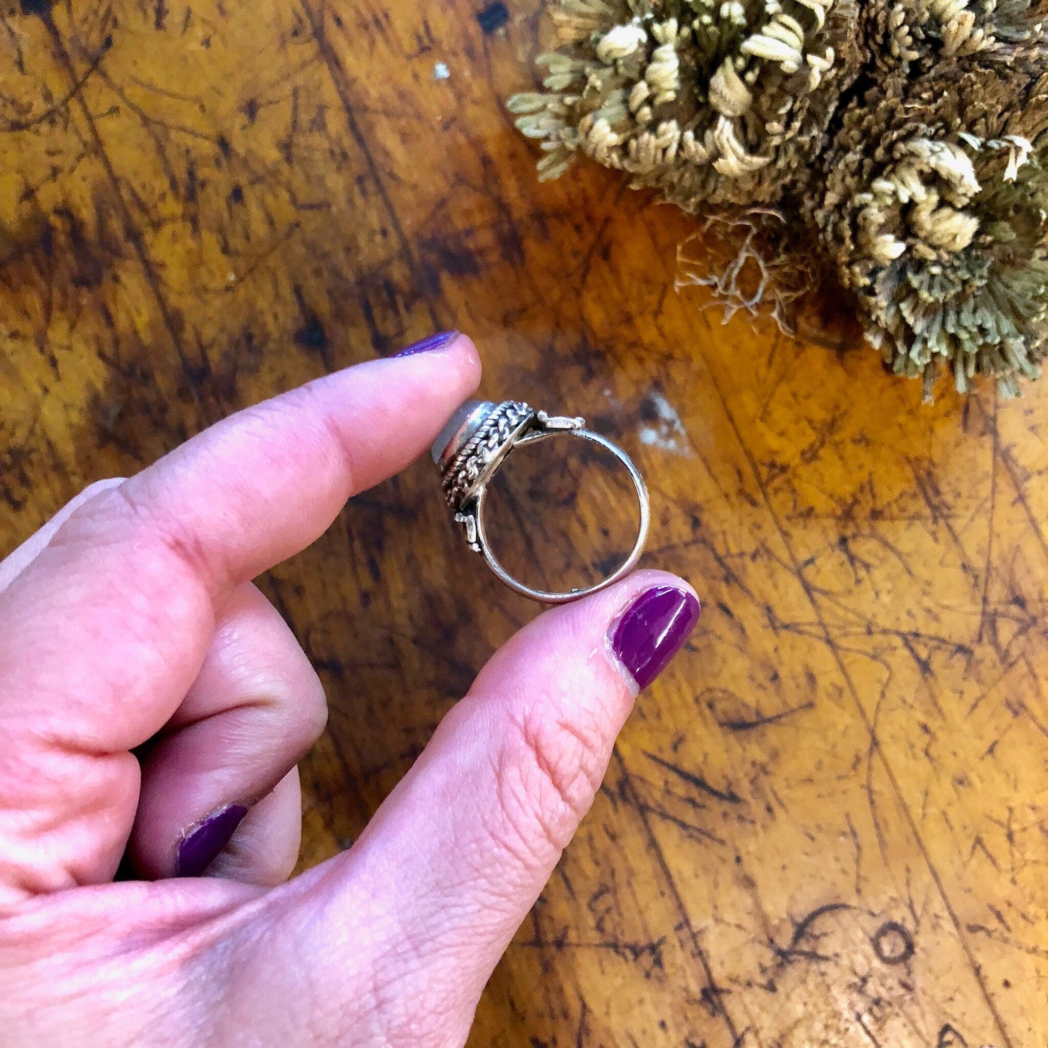 Vintage Silver Ring, Sterling Silver, Vintage Jewelry, Moonstone Ring, Moonstone Jewelry, White Stone, Iridescent Moonstone