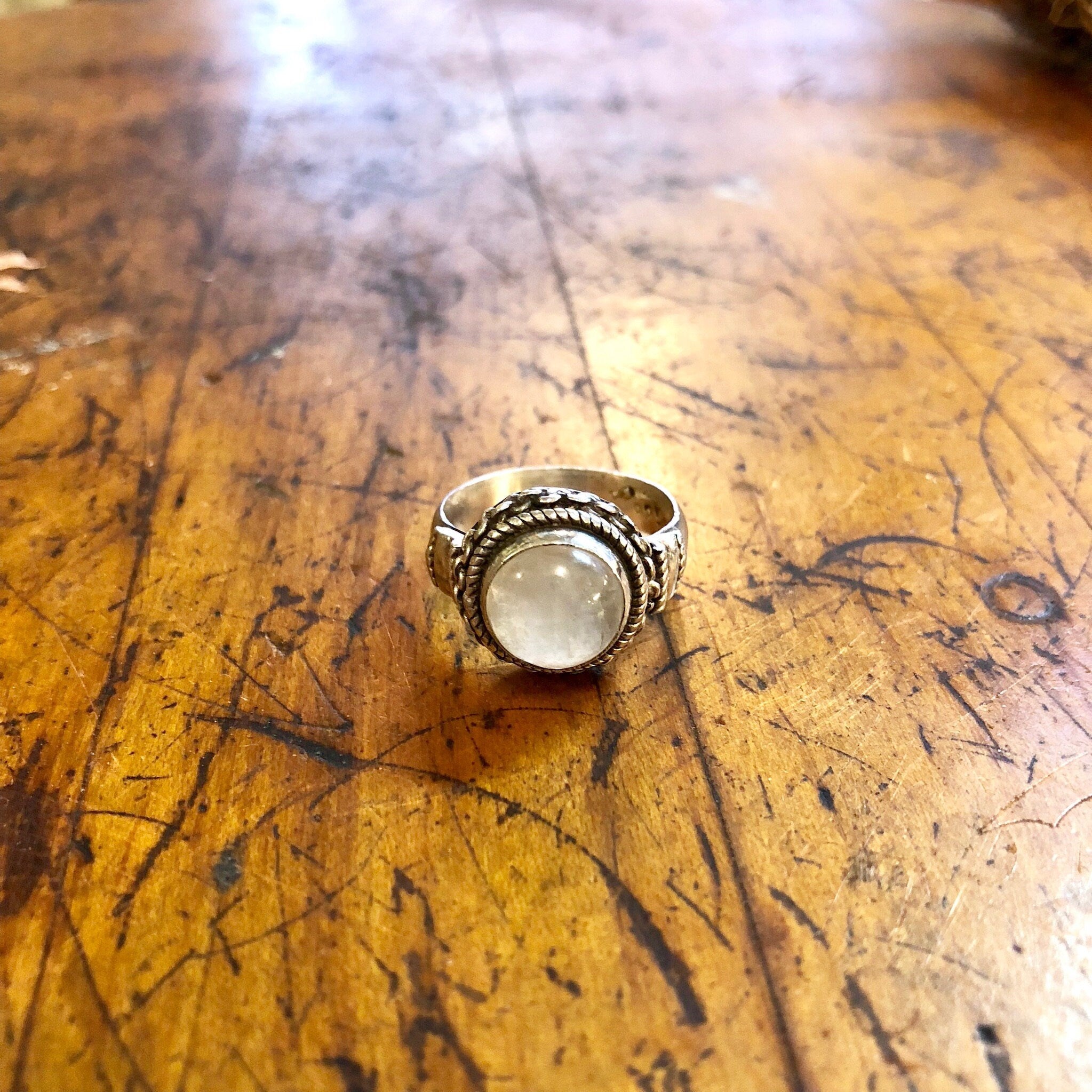 Vintage Silver Ring, Sterling Silver, Vintage Jewelry, Moonstone Ring, Moonstone Jewelry, White Stone, Iridescent Moonstone