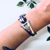Vintage Silver Bracelet, Cuff Bracelet, Bangle, Sterling Silver, Black Onyx, Vintage Jewelry, Statement Jewelry, Hinged Bracelet, 925,