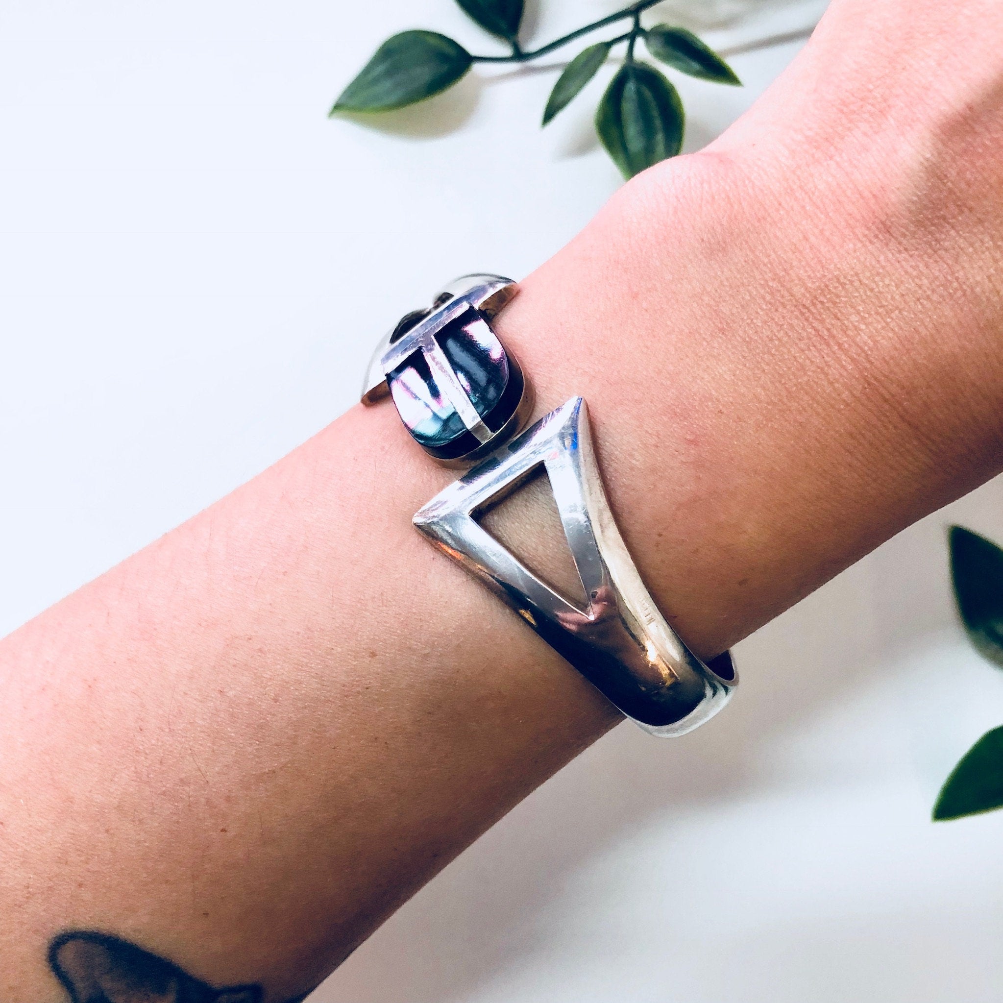 Vintage Silver Bracelet, Cuff Bracelet, Bangle, Sterling Silver, Black Onyx, Vintage Jewelry, Statement Jewelry, Hinged Bracelet, 925,