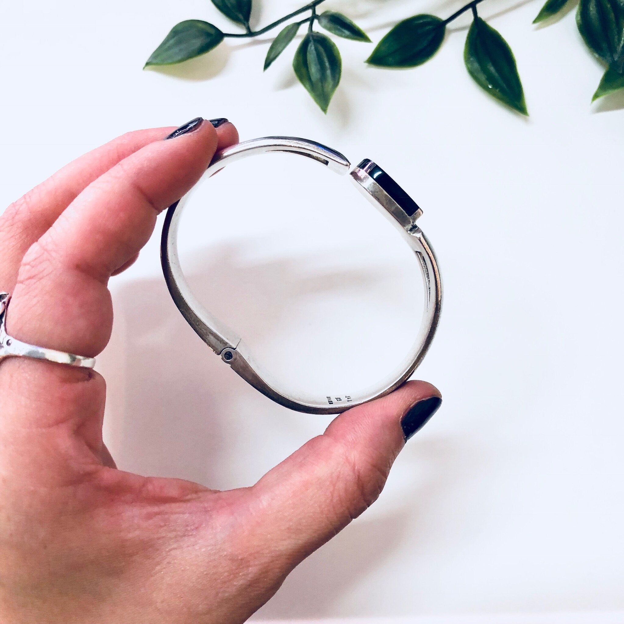 Vintage Silver Bracelet, Cuff Bracelet, Bangle, Sterling Silver, Black Onyx, Vintage Jewelry, Statement Jewelry, Hinged Bracelet, 925,