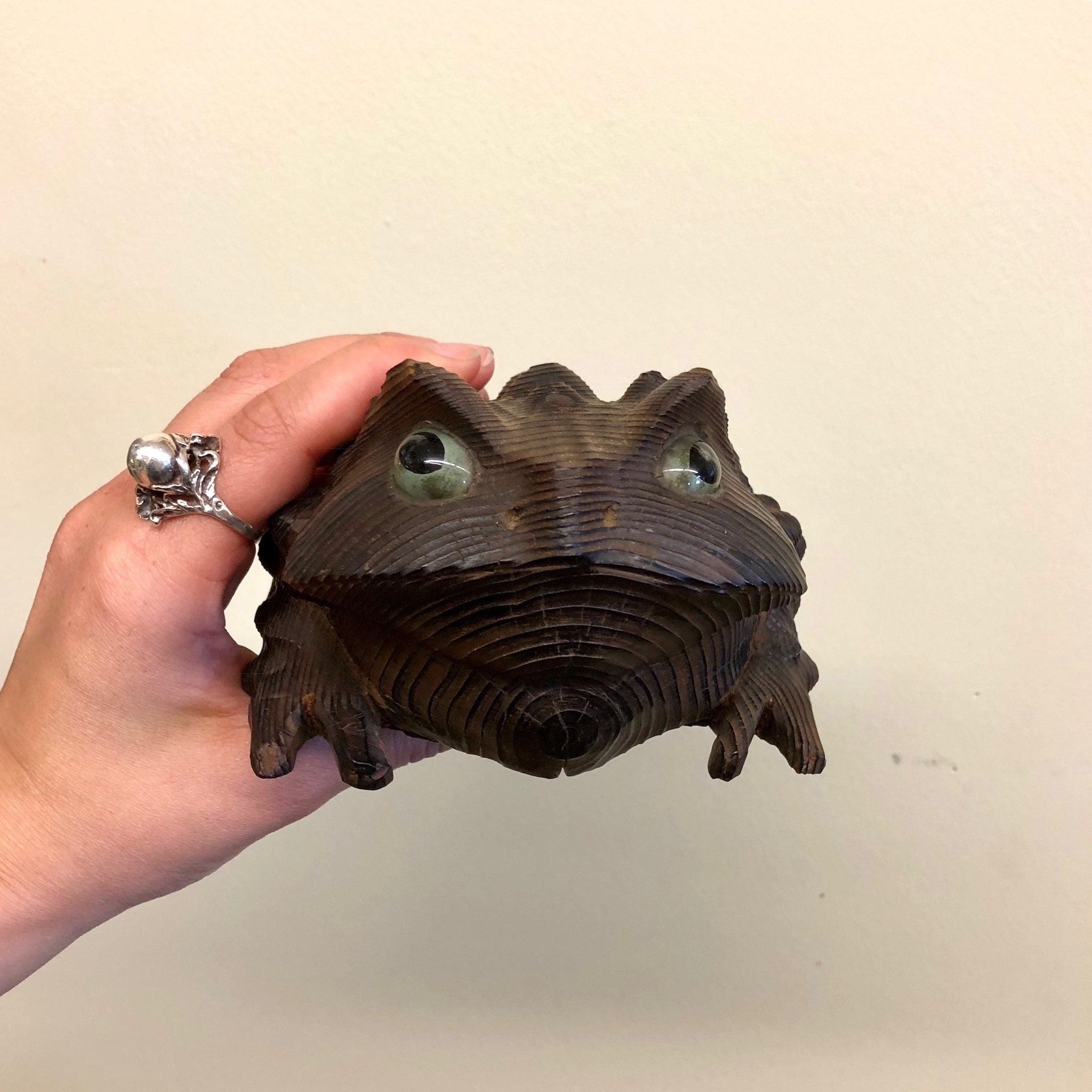 Wood Carved Frog, Hand Carved Frog, Vintage Home Decor, Wooden Frog, Carved Animal, Animal Decor, Frogs, Brown, Black, Green, Mantlepiece