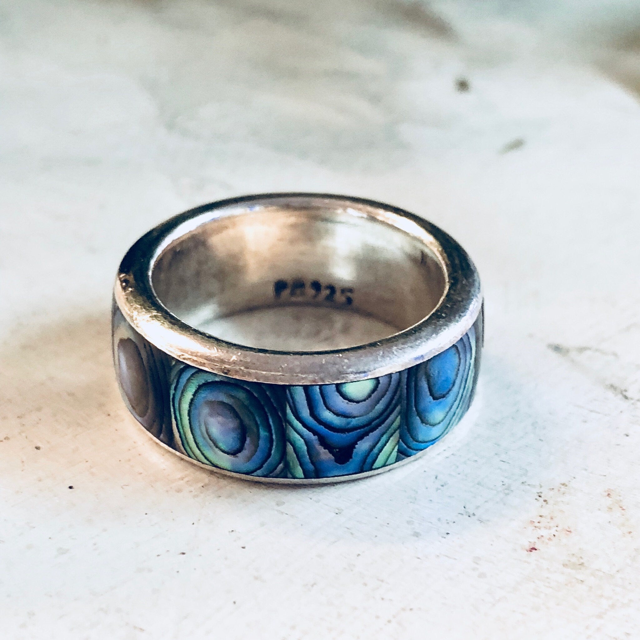 Vintage Silver Ring, Sterling Silver, Abalone Ring, Vintage Jewelry, Abalone and Silver, Shell Jewelry, Large Ring, Thumb Ring, Blue, Purple