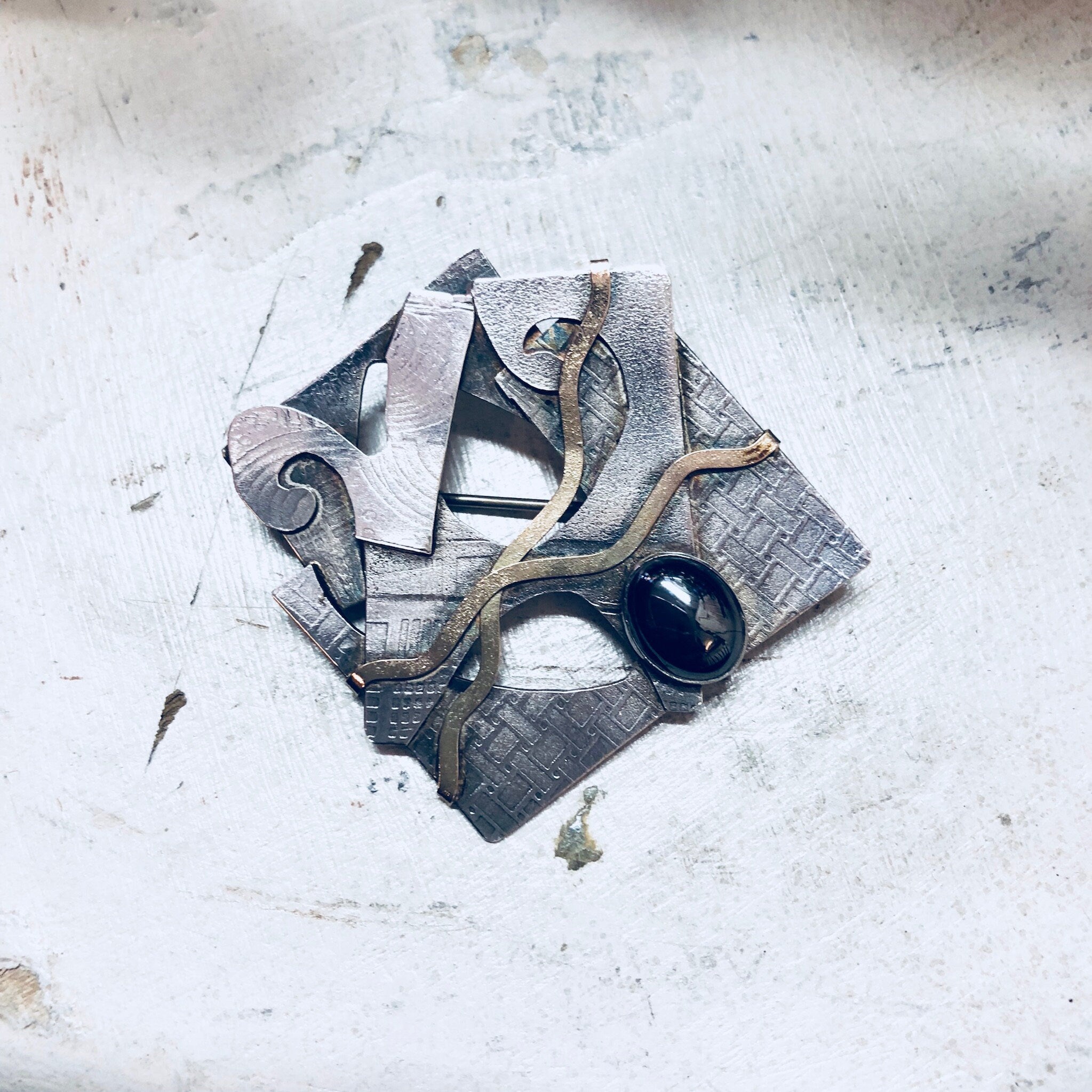 Vintage Silver Brooch, Sterling Silver, Vintage Jewelry, Hematite Jewelry, Hematite Brooch, Cabochon Hematite, Handmade Brooch, Textured Pin