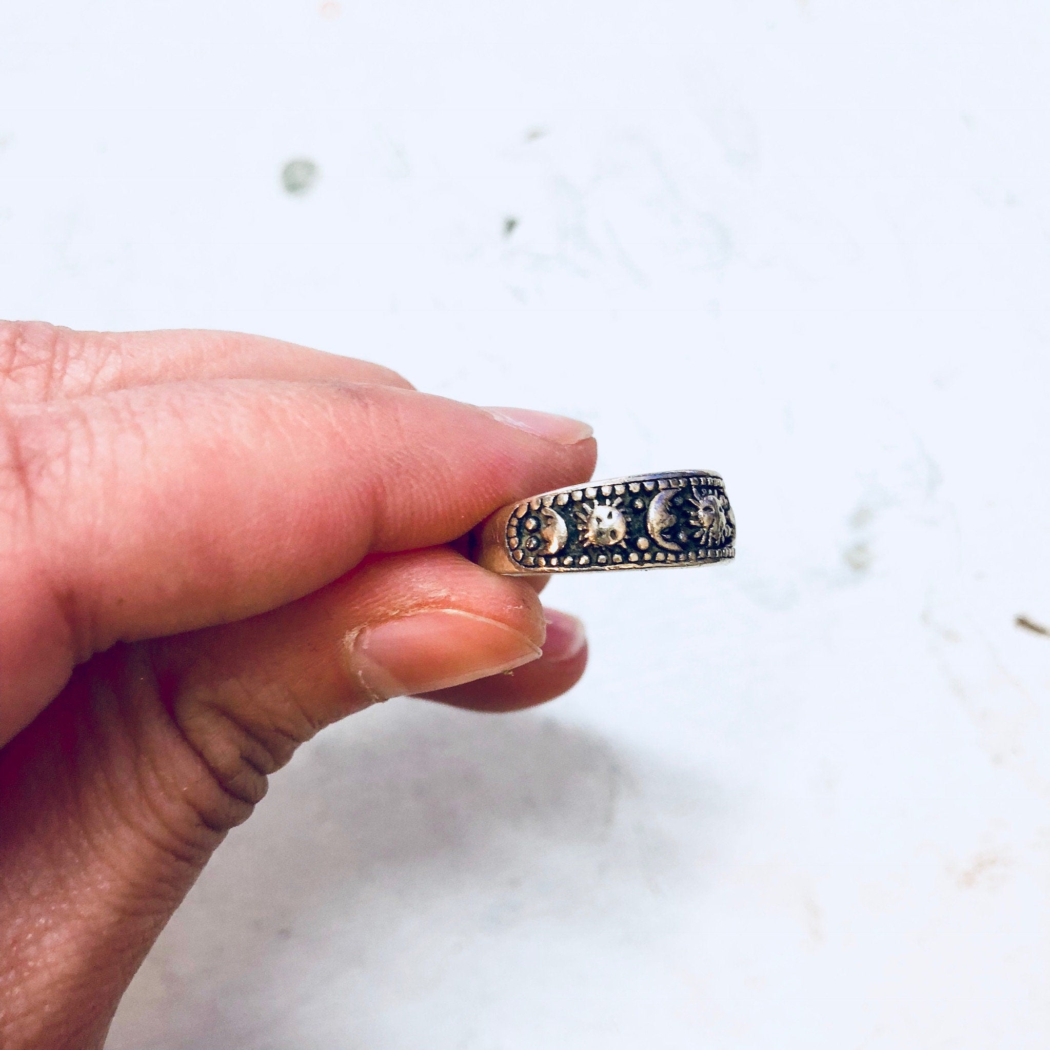 Vintage Silver Ring, Sterling Silver, Vintage Jewelry, Sun Ring, Moon Ring, Sun and Moon, Crescent Moon, Band Ring, Sun Rays, Vintage Ring