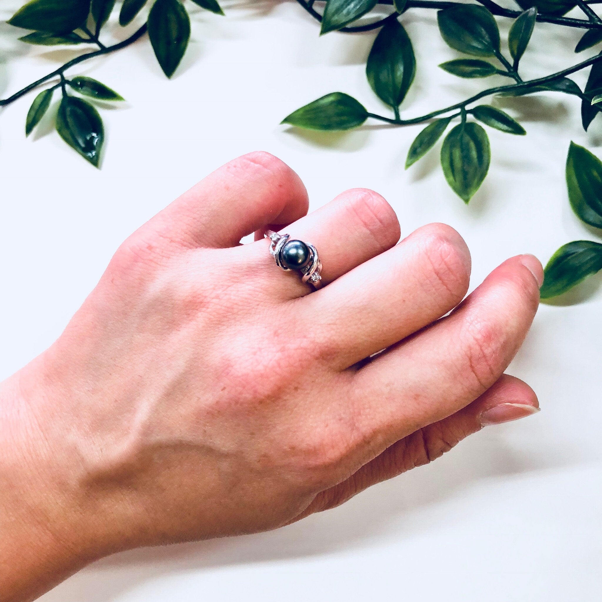 Vintage Gold Ring, Pearl Ring, Black Pearl, White Gold, 10 Karat Gold, 10K White Gold, Vintage Jewelry, Gold Jewelry, Engagement Ring, Pearl