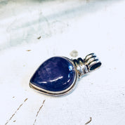 Vintage Silver pendant, Amethyst Pendant, Purple Jewelry, Vintage Necklace, Necklace, Amethyst Jewelry, Sterling Silver, Vintage Jewelry