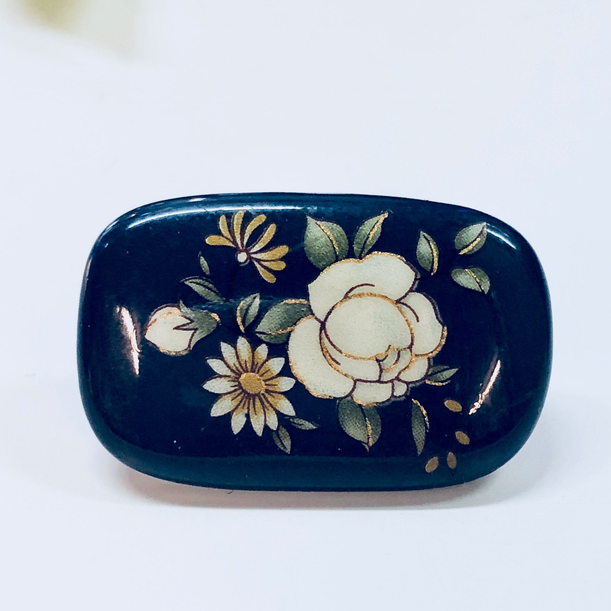 Vintage Earrings, Floral Earrings, Flowers, Post Earrings, Statement Jewlery, Dark Blue Earrings, Roses, Daisys, Vintage Jewelry, Blue,White
