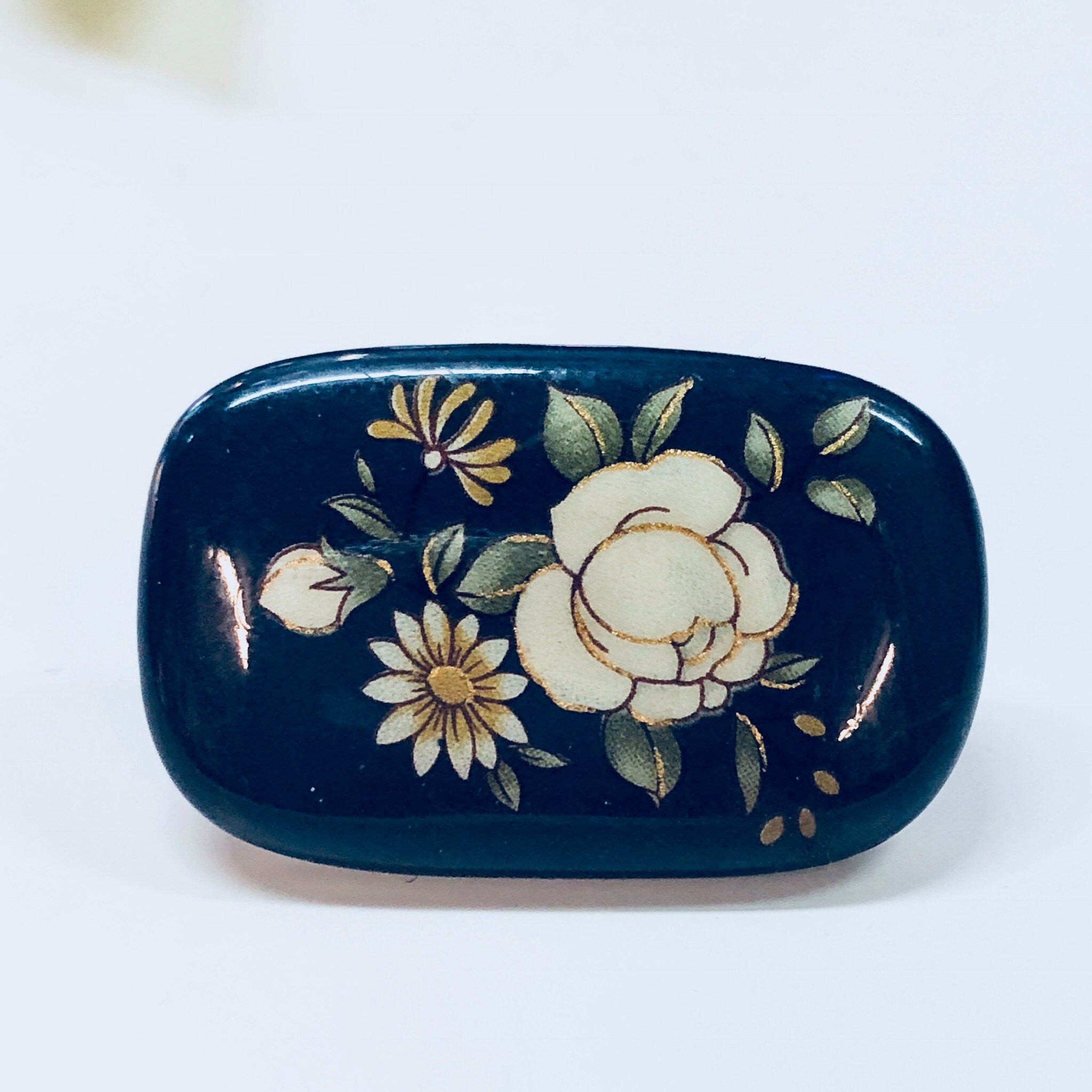 Vintage Earrings, Floral Earrings, Flowers, Post Earrings, Statement Jewlery, Dark Blue Earrings, Roses, Daisys, Vintage Jewelry, Blue,White
