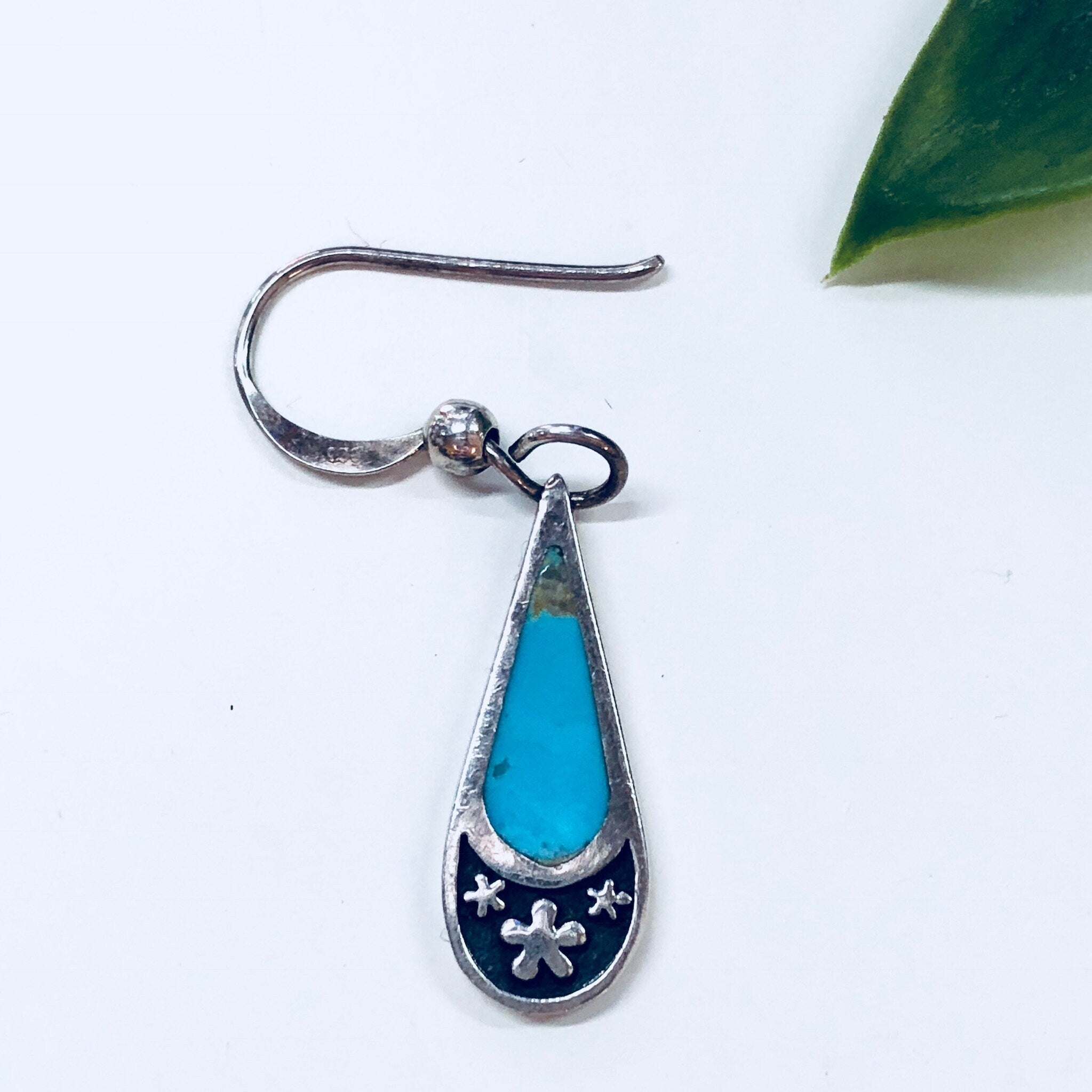 Vintage Silver Earrings, Turquoise Earrings, Flowers, Drop Earrings, Vintage Jewelry, Sterling Silver, Turquoise Jewlery, Flower Jewelry