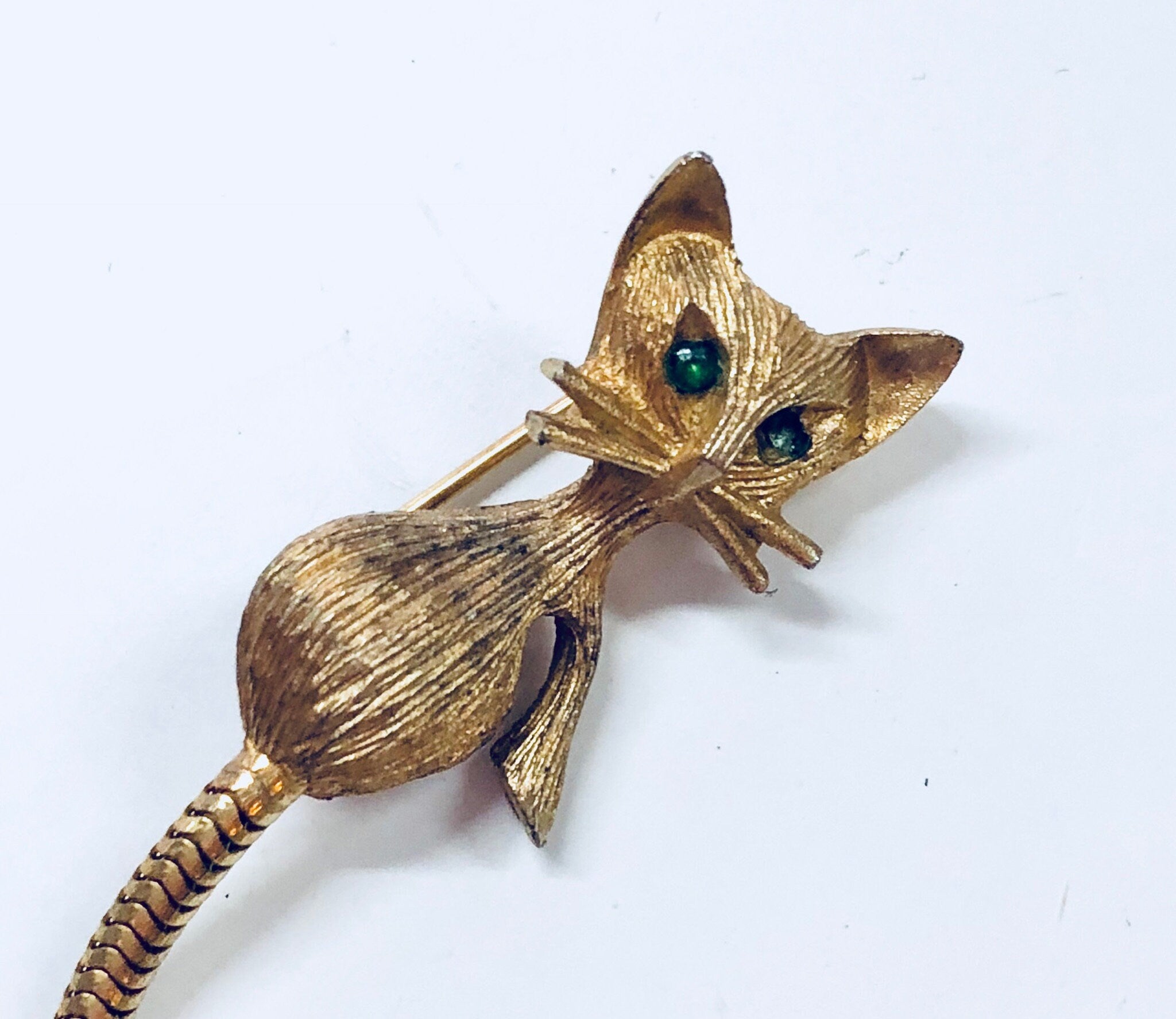 Vintage Brooch, Gold Toned Jewelry, Cat Pin, Gold Cat Pin, Green Eyes, Small Brooch, Vintage Jewelry, Costume Jewelry, Cute, Whiskers,