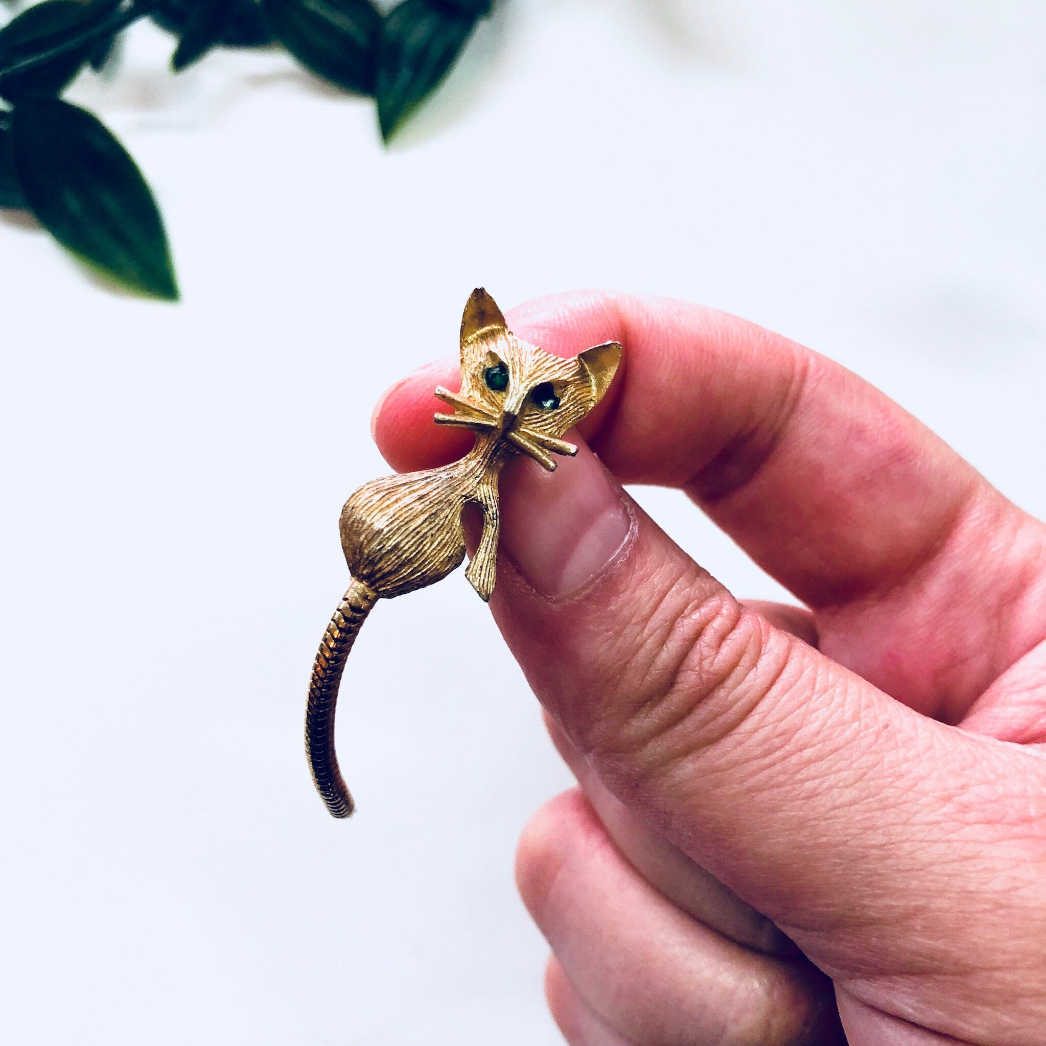 Vintage Brooch, Gold Toned Jewelry, Cat Pin, Gold Cat Pin, Green Eyes, Small Brooch, Vintage Jewelry, Costume Jewelry, Cute, Whiskers,
