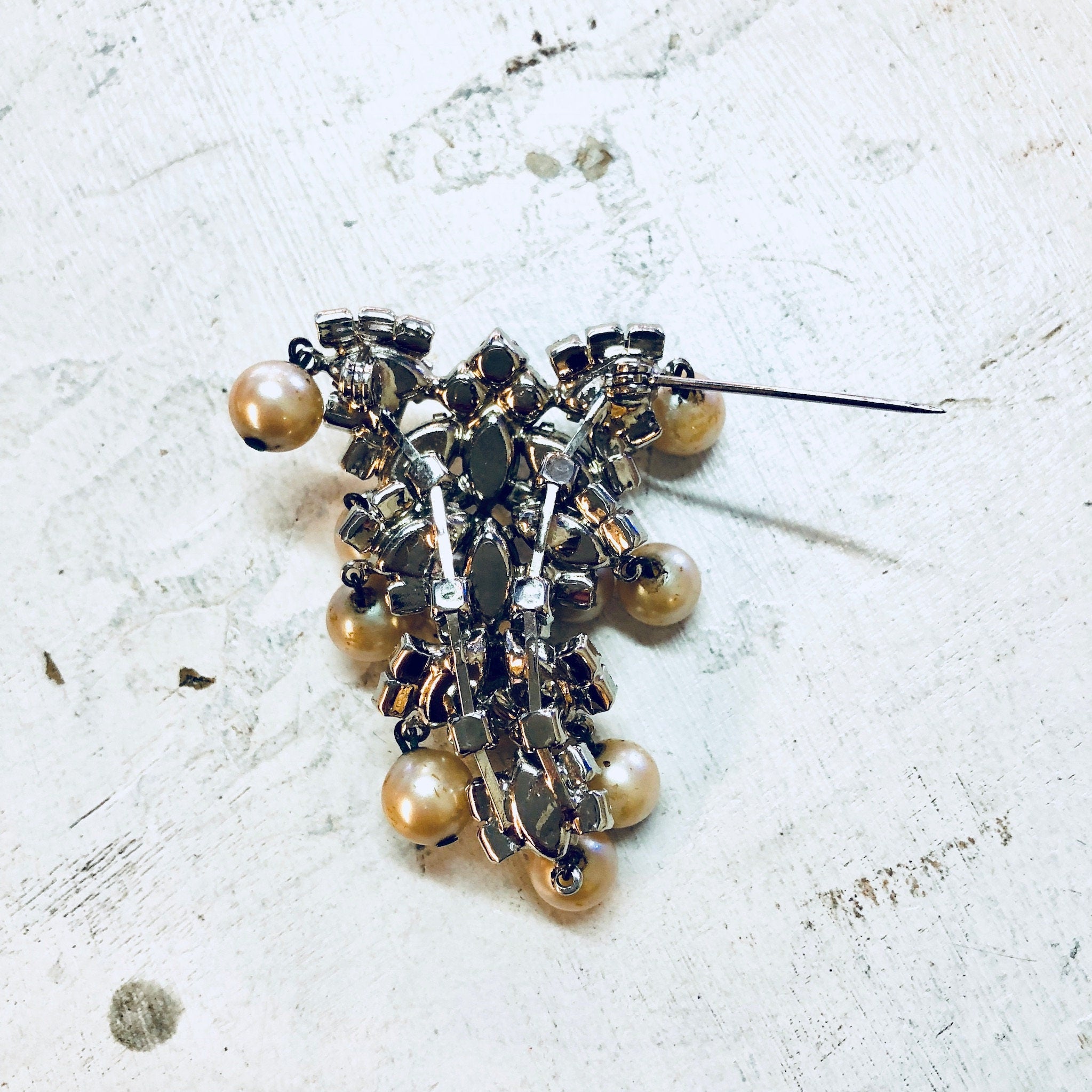 Vintage Brooch, Rhinestone Jewelry, Vintage Jewelry, Faux Pearls, Costume Jewelry, Statement Jewelry, Rhinestones, Vintage Pin, Art Deco