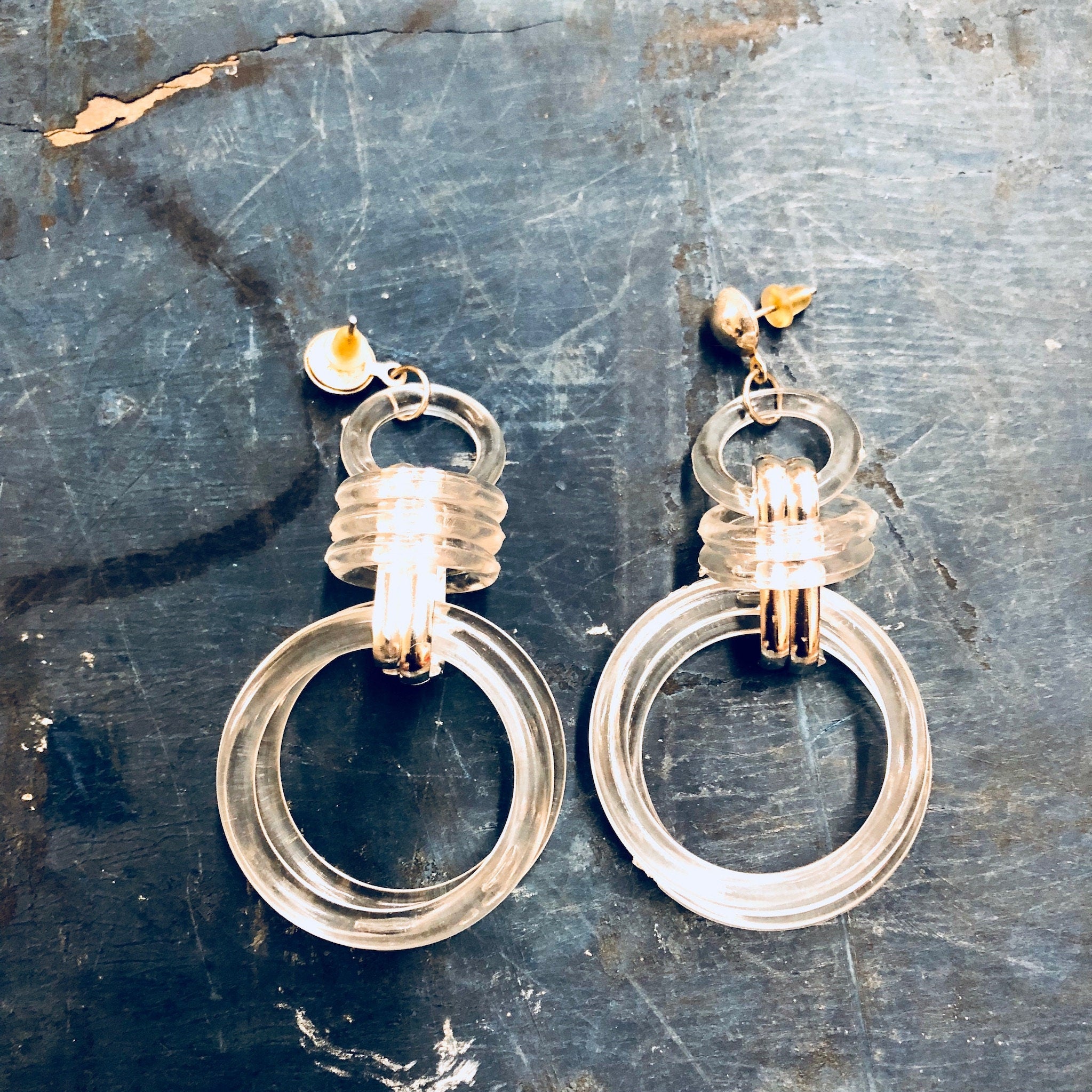 Vintage Earrings, Lucite Earrings, Plastic Earrings, Retro Jewelry, Vintage Jewelry, Pierced Ears, 1960s fashion, Fashion Earrings, Circles