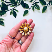 Vintage Brooch, Flower Pin, Gold Toned Jewelry, Daisy Jewelry, Costume Jewelry, Vintage Pin, Vintage Jewelry, Cute, Floral, Patina, Gift
