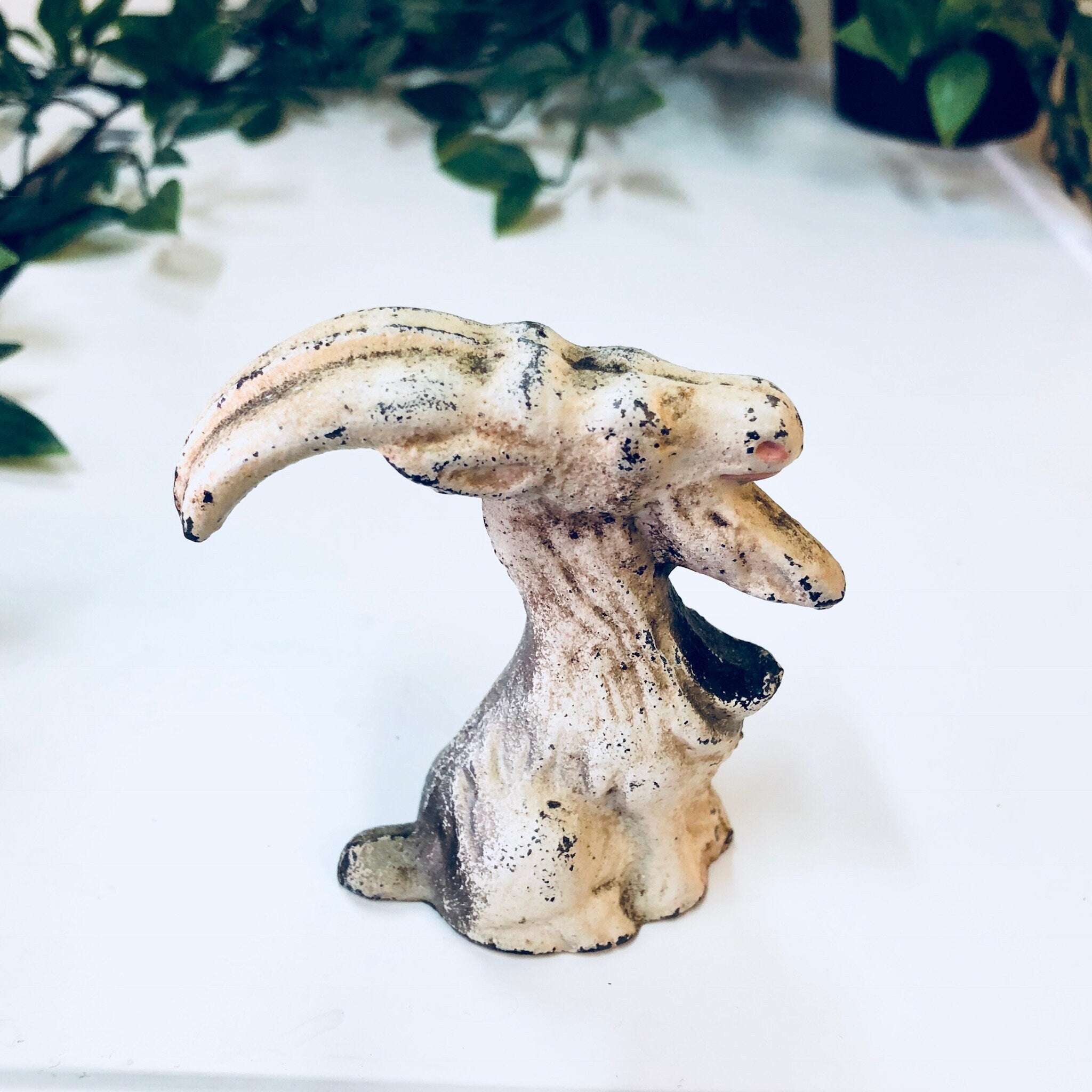 Vintage Bottle Opener, Goat Figurine, Animal Figurine, Beer Opener, Bar Ware, Man Cave, Collectible Goat, Cast Iron Decor, White, Horns,