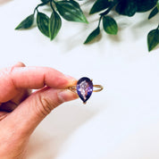 Vintage Gold Ring, 10 Karat Gold, Amethyst Ring, Amethyst Jewelry, Purple Ring, Gold Jewelry, Vintage Jewelry, 10K, Yellow Gold, Teardrop