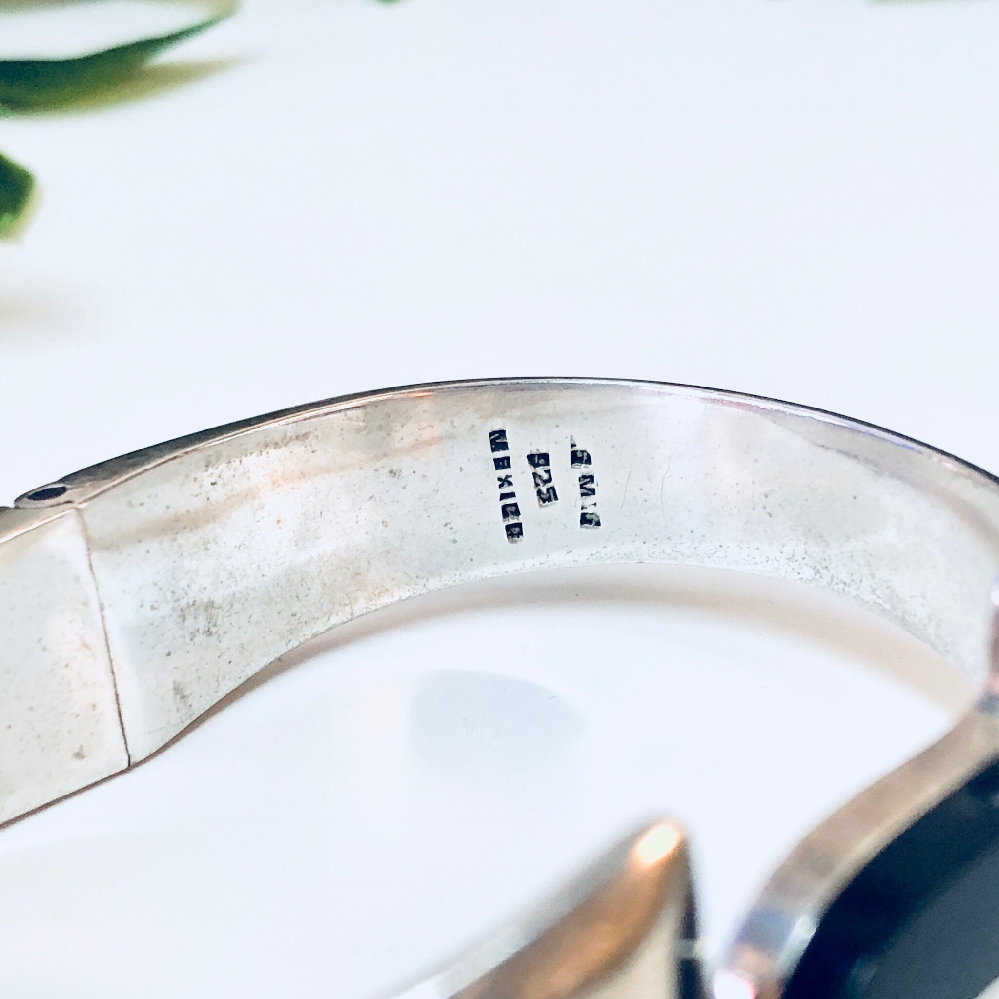Vintage Silver Bracelet, Cuff Bracelet, Bangle, Sterling Silver, Black Onyx, Vintage Jewelry, Statement Jewelry, Hinged Bracelet, 925,