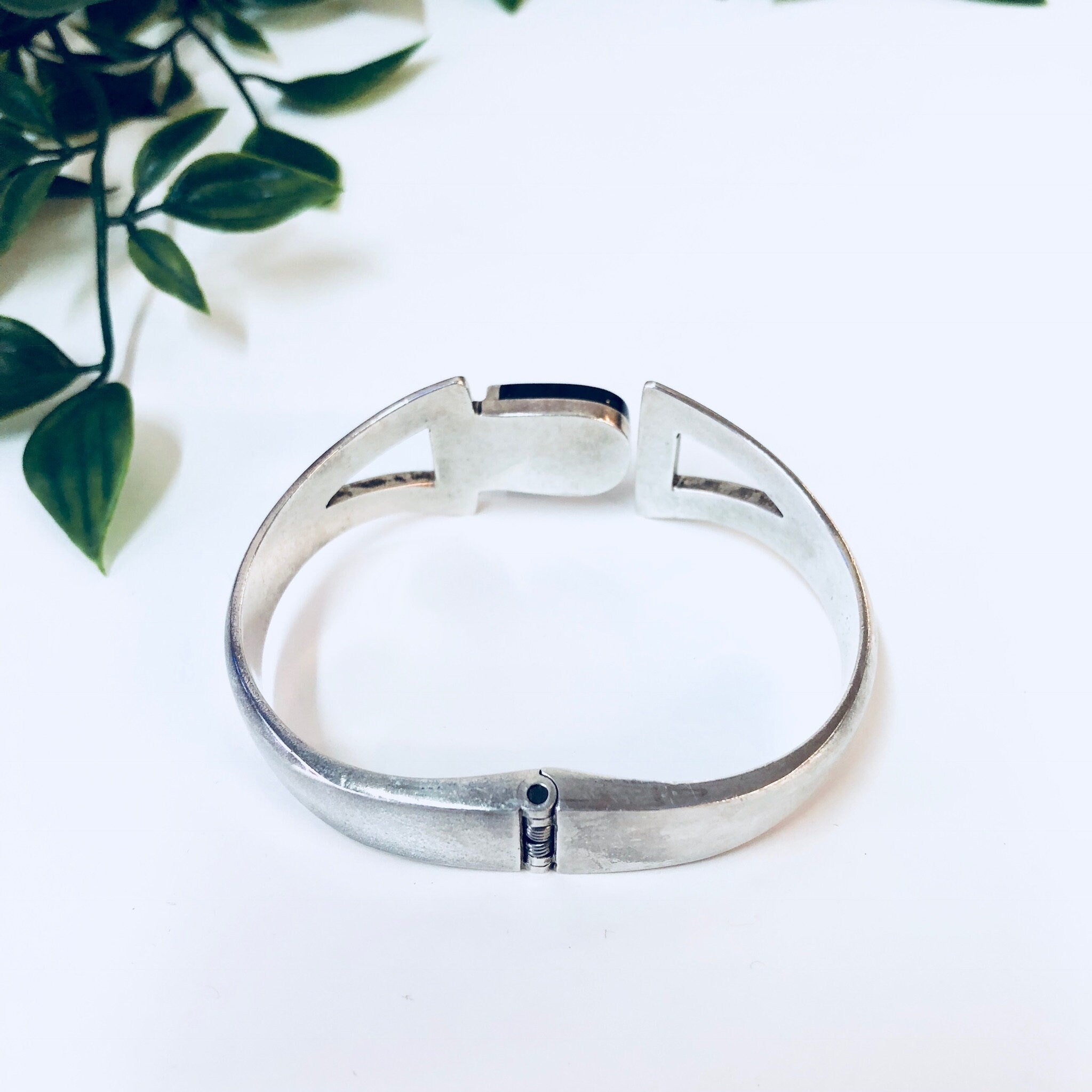 Vintage Silver Bracelet, Cuff Bracelet, Bangle, Sterling Silver, Black Onyx, Vintage Jewelry, Statement Jewelry, Hinged Bracelet, 925,