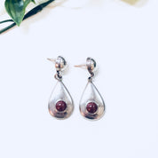 Vintage Silver Earrings, Sterling Silver, Vintage Jewelry, Carnelian Earrings, Red Stone, Dangle Earrings, Drop Earrings, Teardrop Earrings