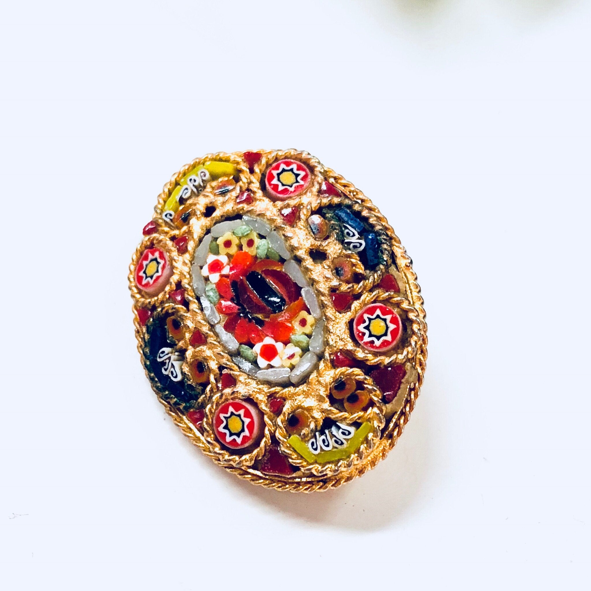 Millefiori Brooch, Small Brooch, Vintage Jewelry, Mosaic Jewelry, Vintage Pin, Small Brooch, Oval Shape, Yellow, Gold Toned, Blue, Green,