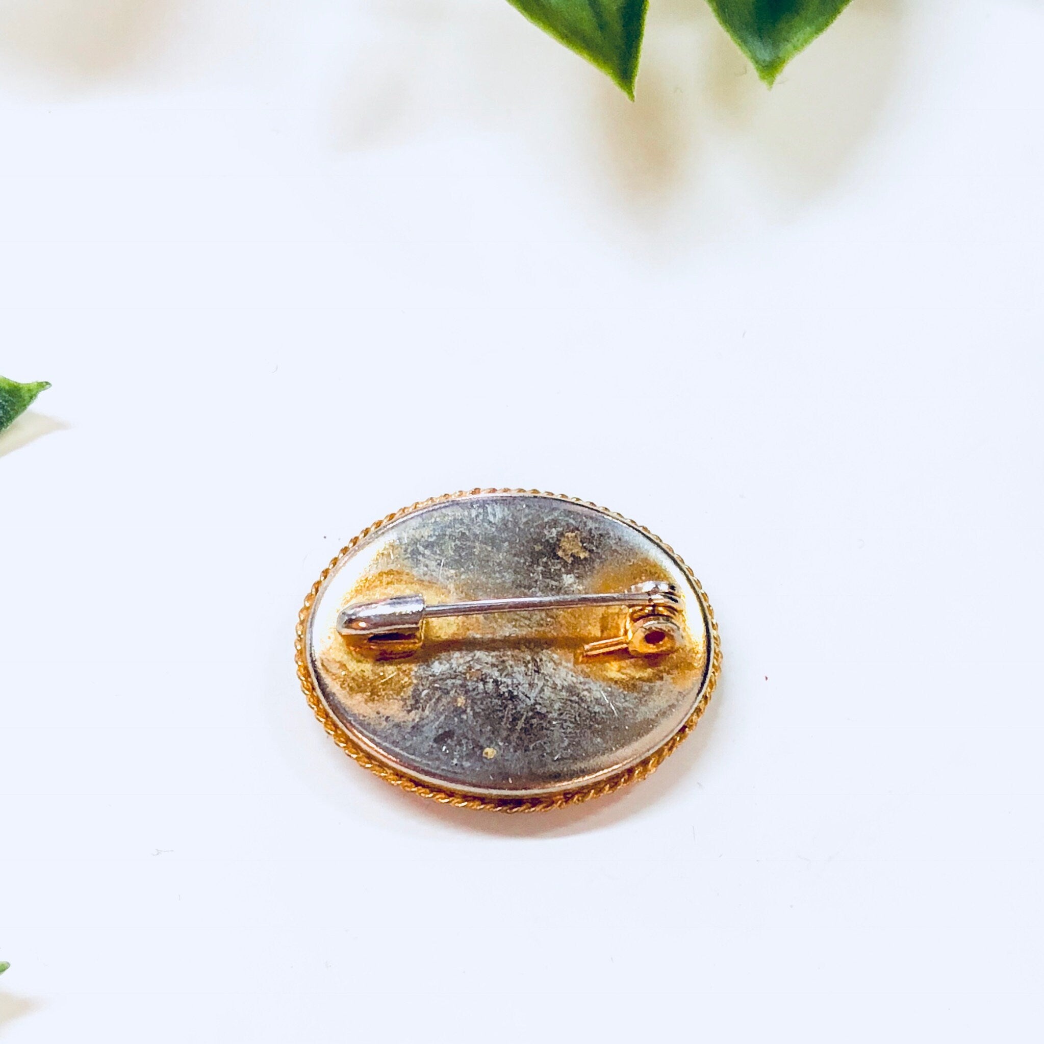 Millefiori Brooch, Small Brooch, Vintage Jewelry, Mosaic Jewelry, Vintage Pin, Small Brooch, Oval Shape, Yellow, Gold Toned, Blue, Green,