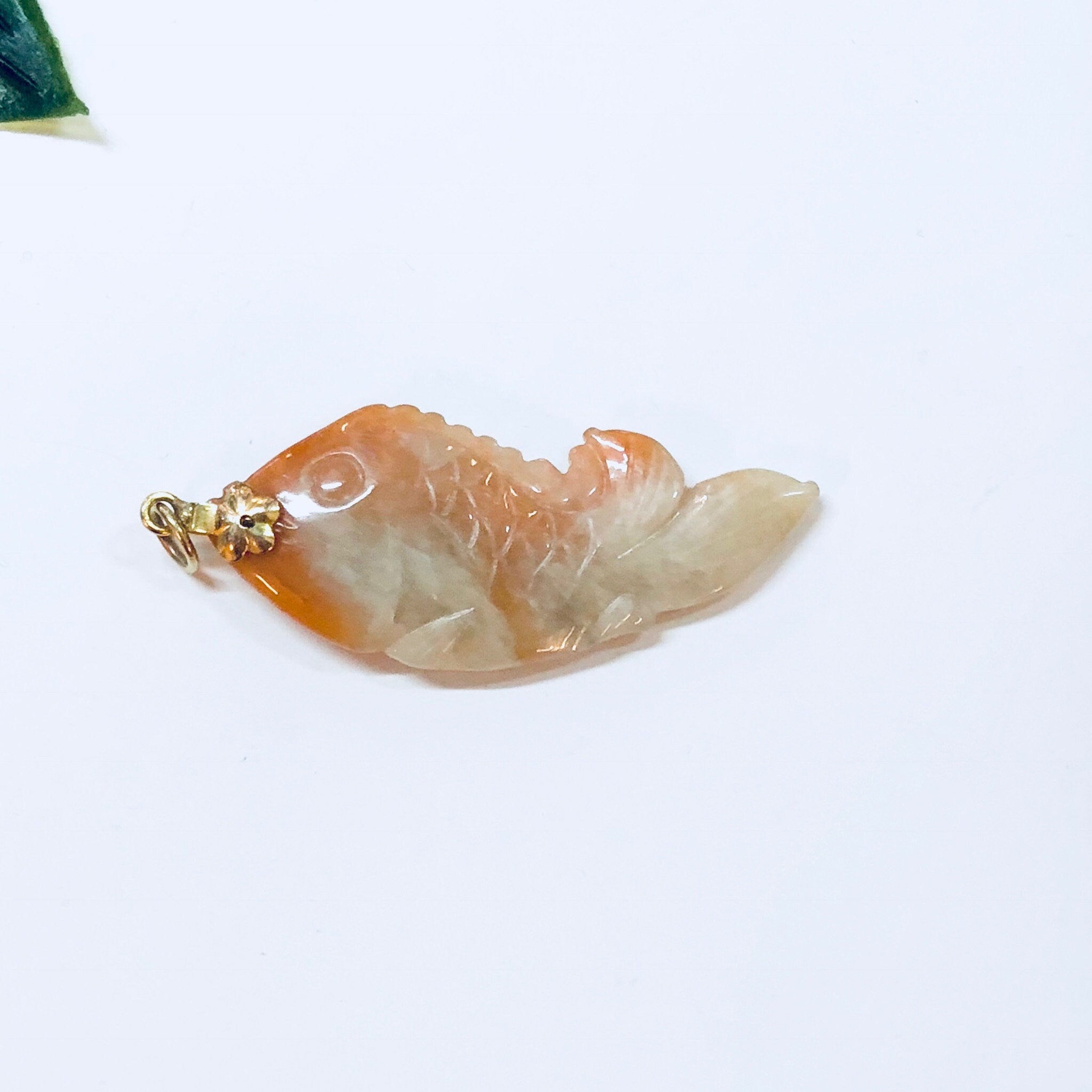 Vintage Pendant, Fish Pendant, Stone Jewelry, Fish Jewelry, Aquatic, Ocean, Orange, Green, Jade, Multicolor Jade, Orange, Necklace, Fish