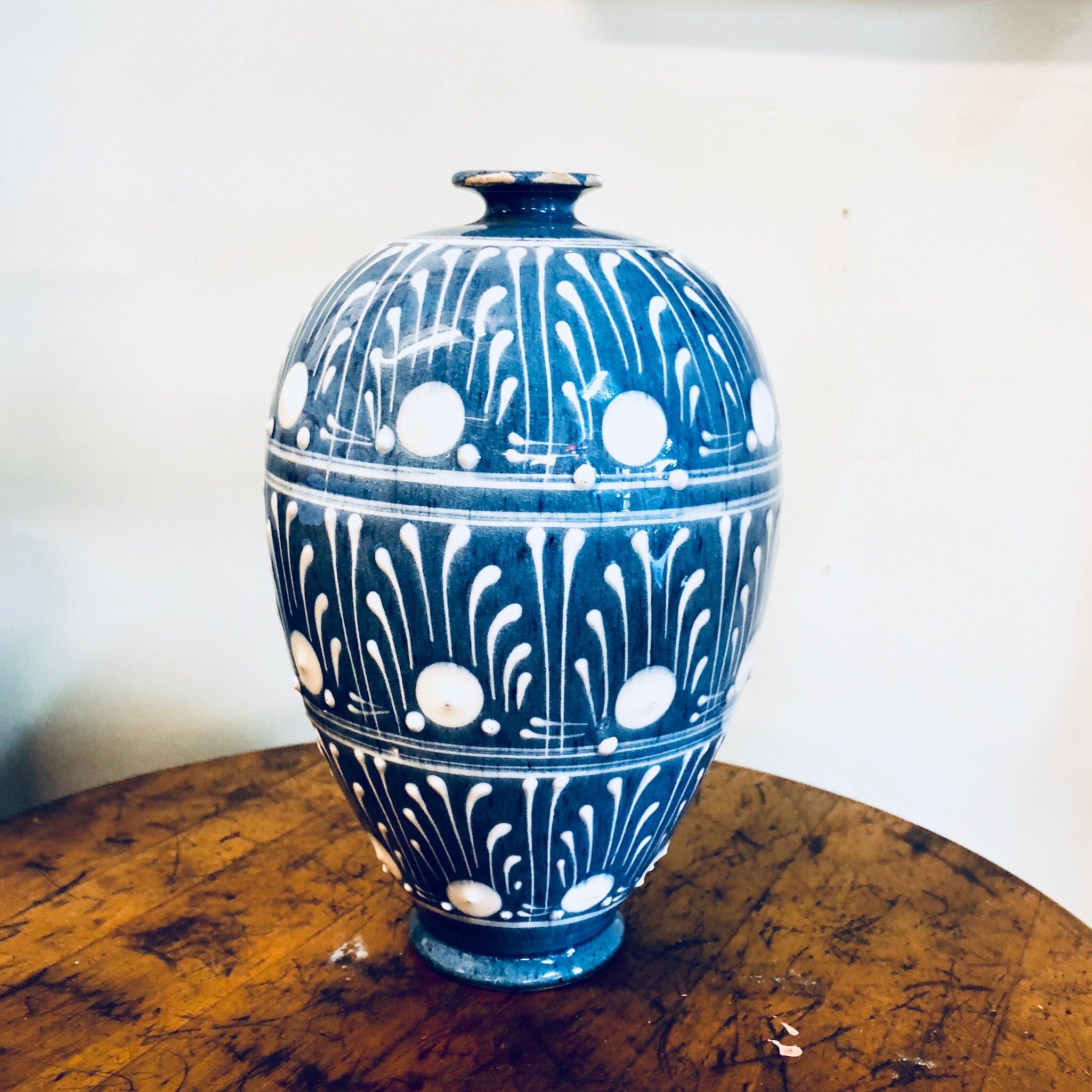 Vintage Vase, Blue Vase, Vintage Home Decor, Blue and White, Small Vase, Centerpiece, Floral Arrangement, Bouquet, Farmhouse, Rustic Decor