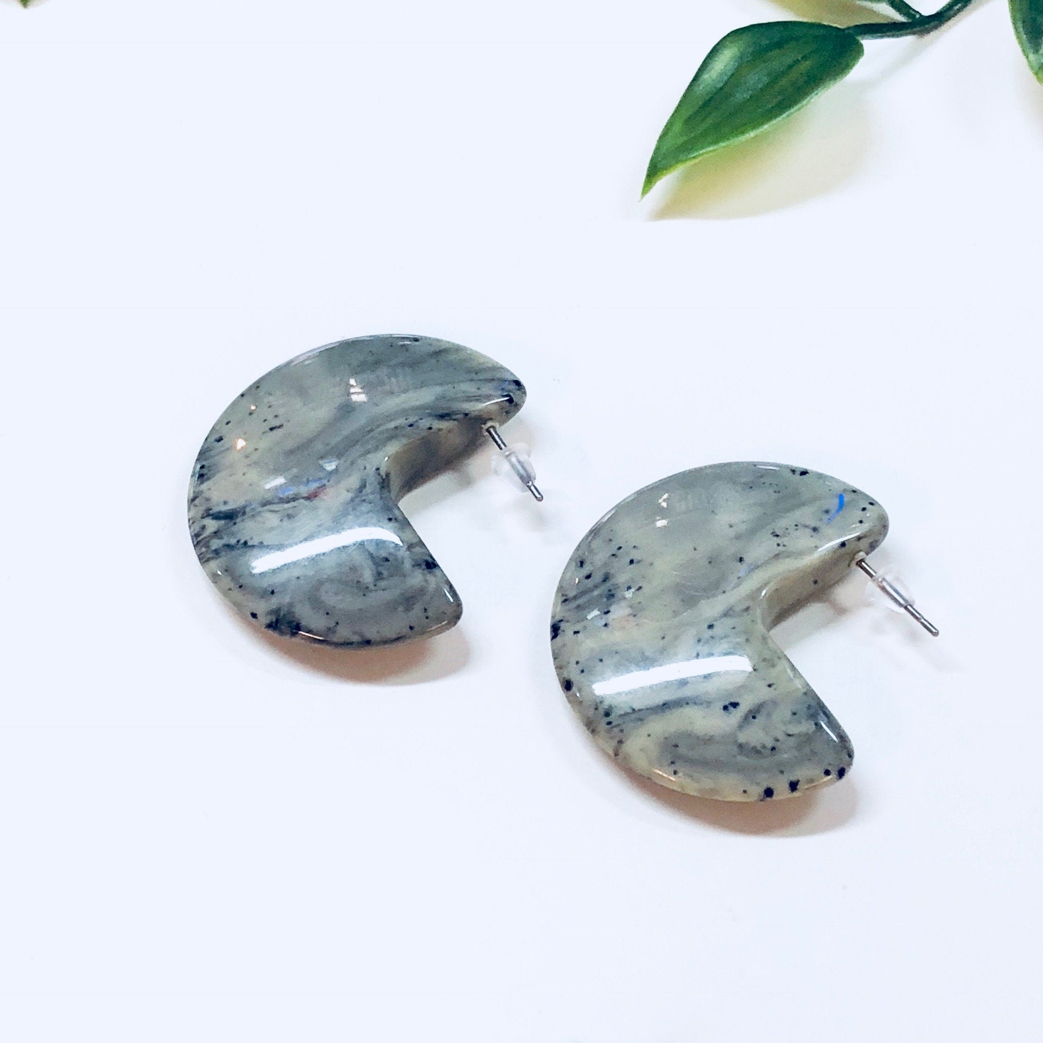 Vintage Earrings, Plastic Earrings, Retro Jewlery, Statement Jewelry, Cookies and Cream, White, Cream Black, Speckles, Vintage Jewelry