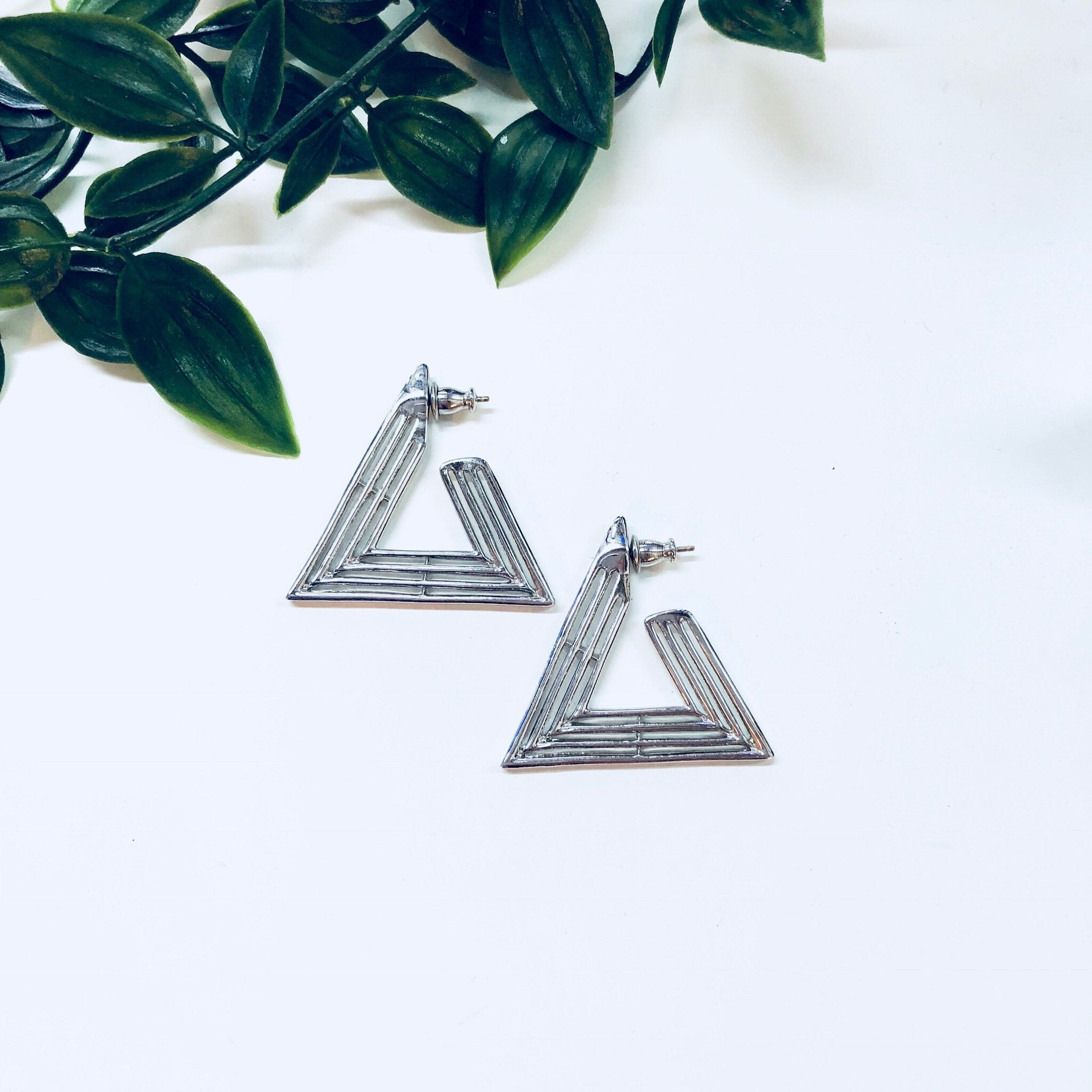 Vintage Earrings, Silver Toned Earrings, Triangle Earrings, Retro Jewelry, Costume Jewelry, Statement Jewelry, Triangle Hoops, Unique