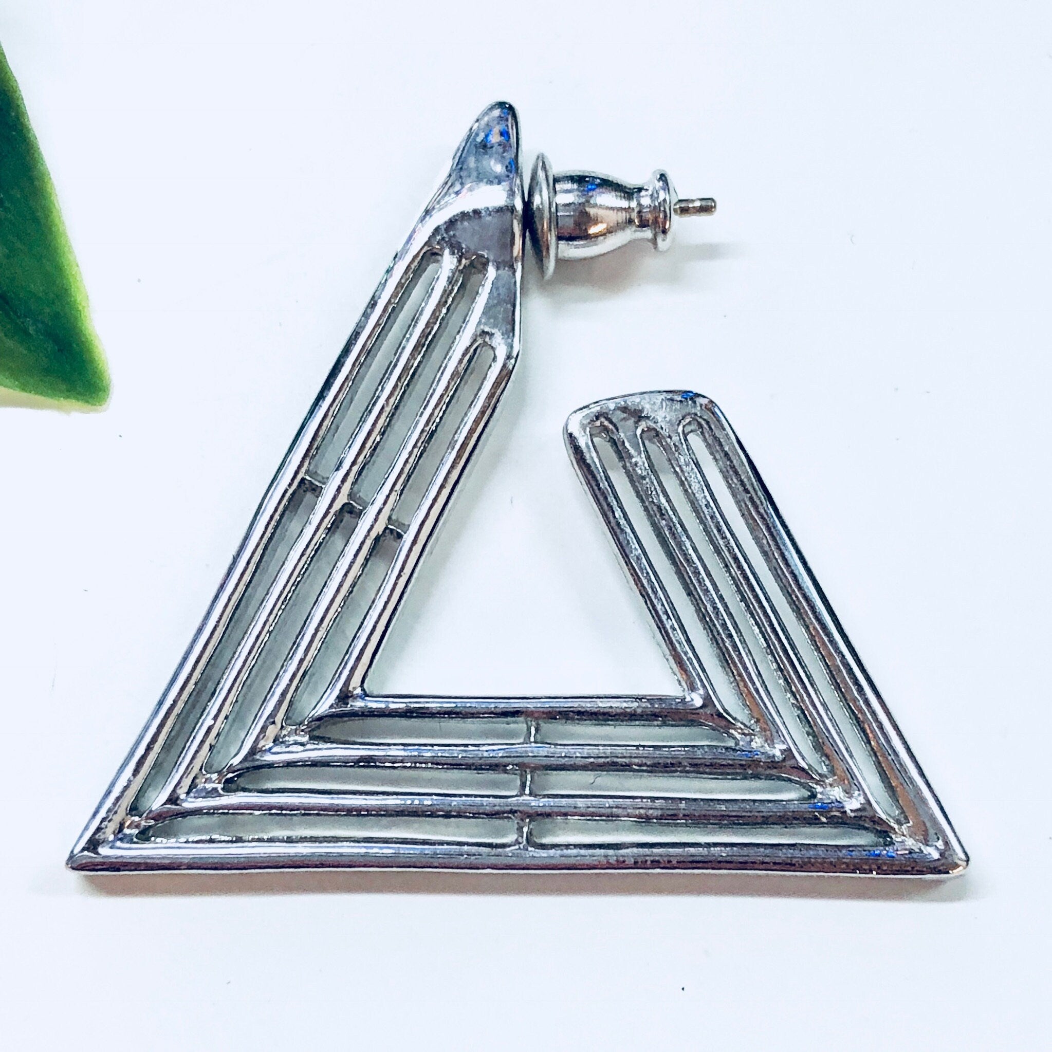 Vintage Earrings, Silver Toned Earrings, Triangle Earrings, Retro Jewelry, Costume Jewelry, Statement Jewelry, Triangle Hoops, Unique