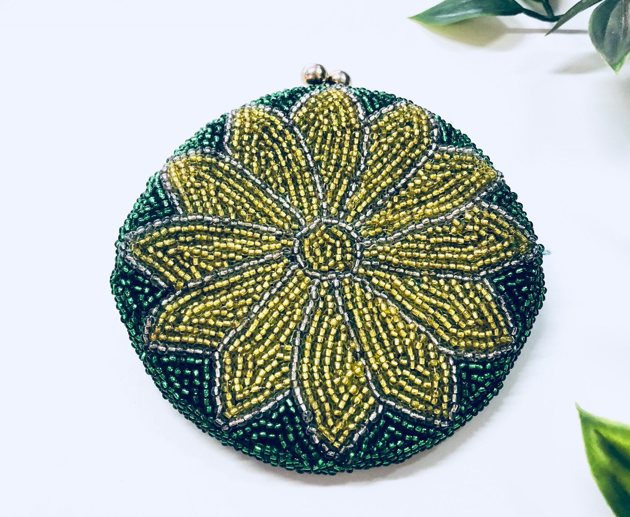 Vintage Coin Purse, Beaded Coin Purse, Change Purse, Small Pouch, Green, Yellow, Starburst, Flower, Small Beads, Kisslock Closure, Floral