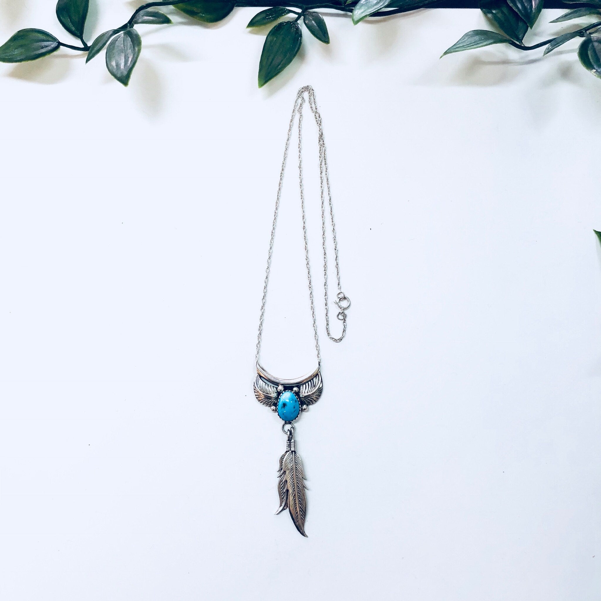 Vintage Silver Necklace, Sterling Silver, Silver Pendant, Turquoise Pendant, Feather Jewelry, Vintage Jewelry, 925, Silver Chain, Leaves