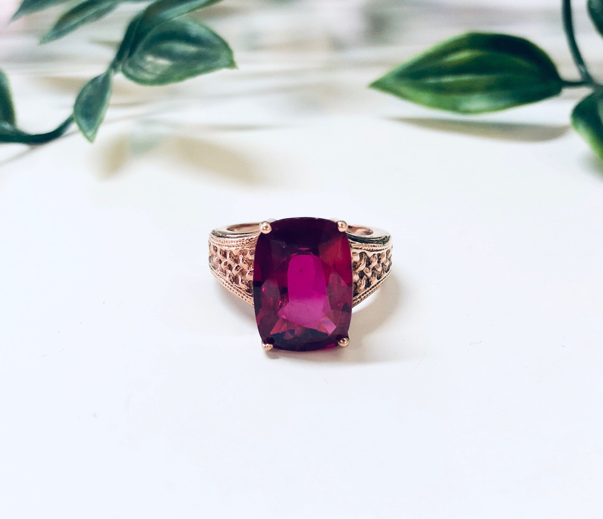Vintage Rose Gold Toned Ring, Vintage Cocktail Ring, Pink Stone, Magenta Jewelry, Vintage Jewelry