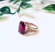 Vintage Rose Gold Toned Ring, Vintage Cocktail Ring, Pink Stone, Magenta Jewelry, Vintage Jewelry