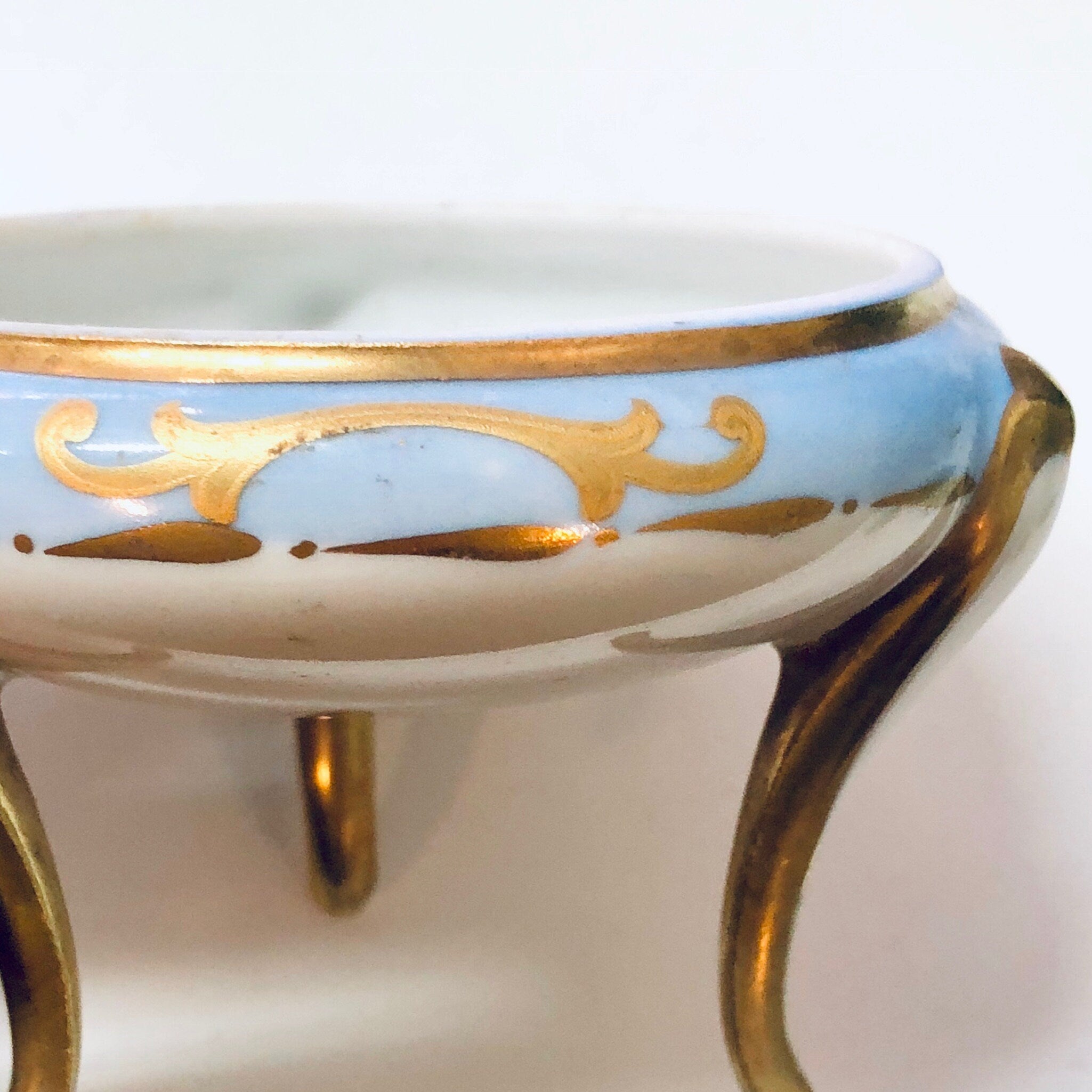 Vintage Limoges Lidded Dish with Tripod Stand, Three Legged Trinket Dish, Candy Dish, Small Lidded Dish, Limoges China, Light Blue, Floral